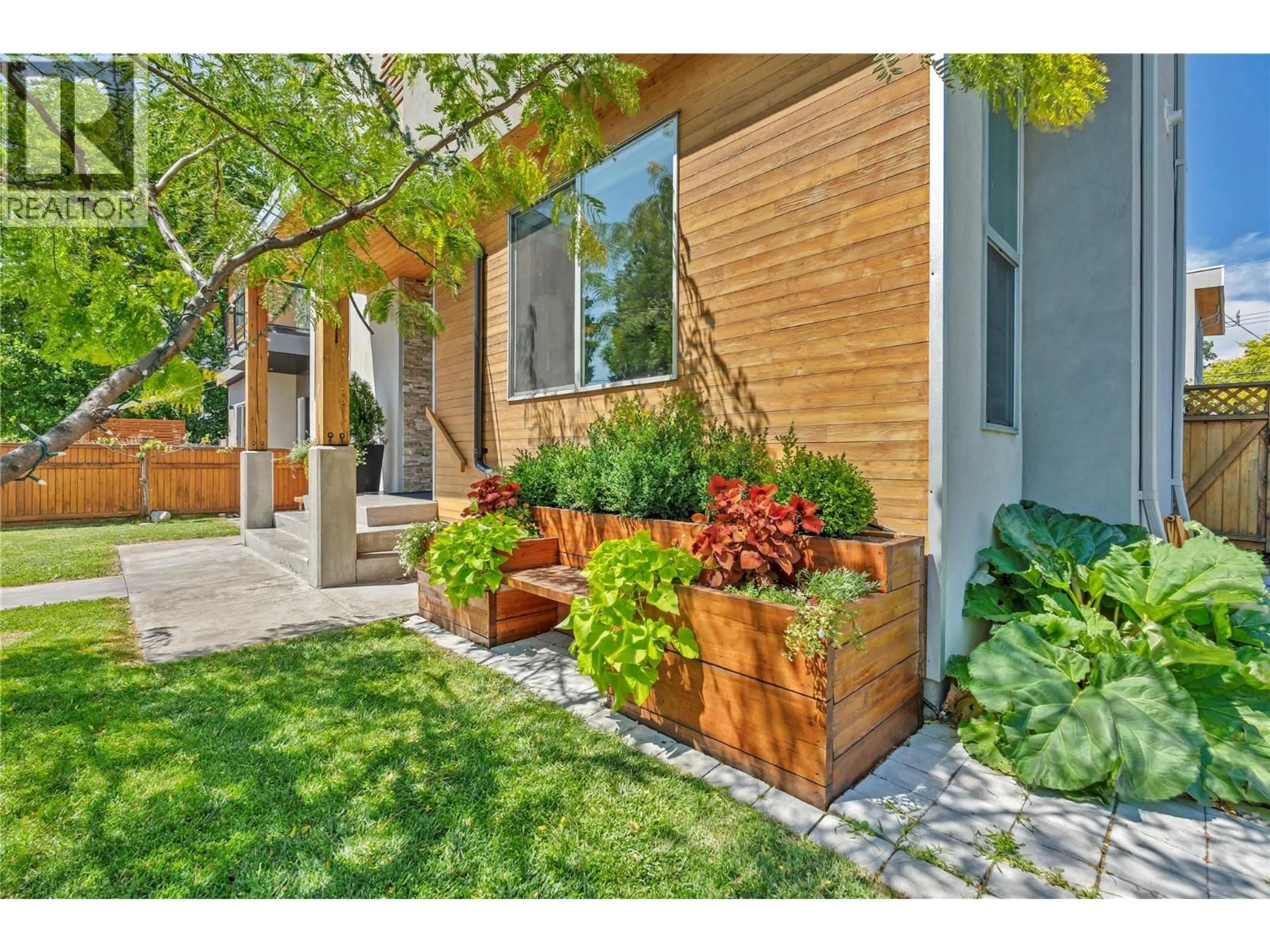 Unknown for 581 CHURCHILL AVENUE, Penticton British Columbia V2A1E2