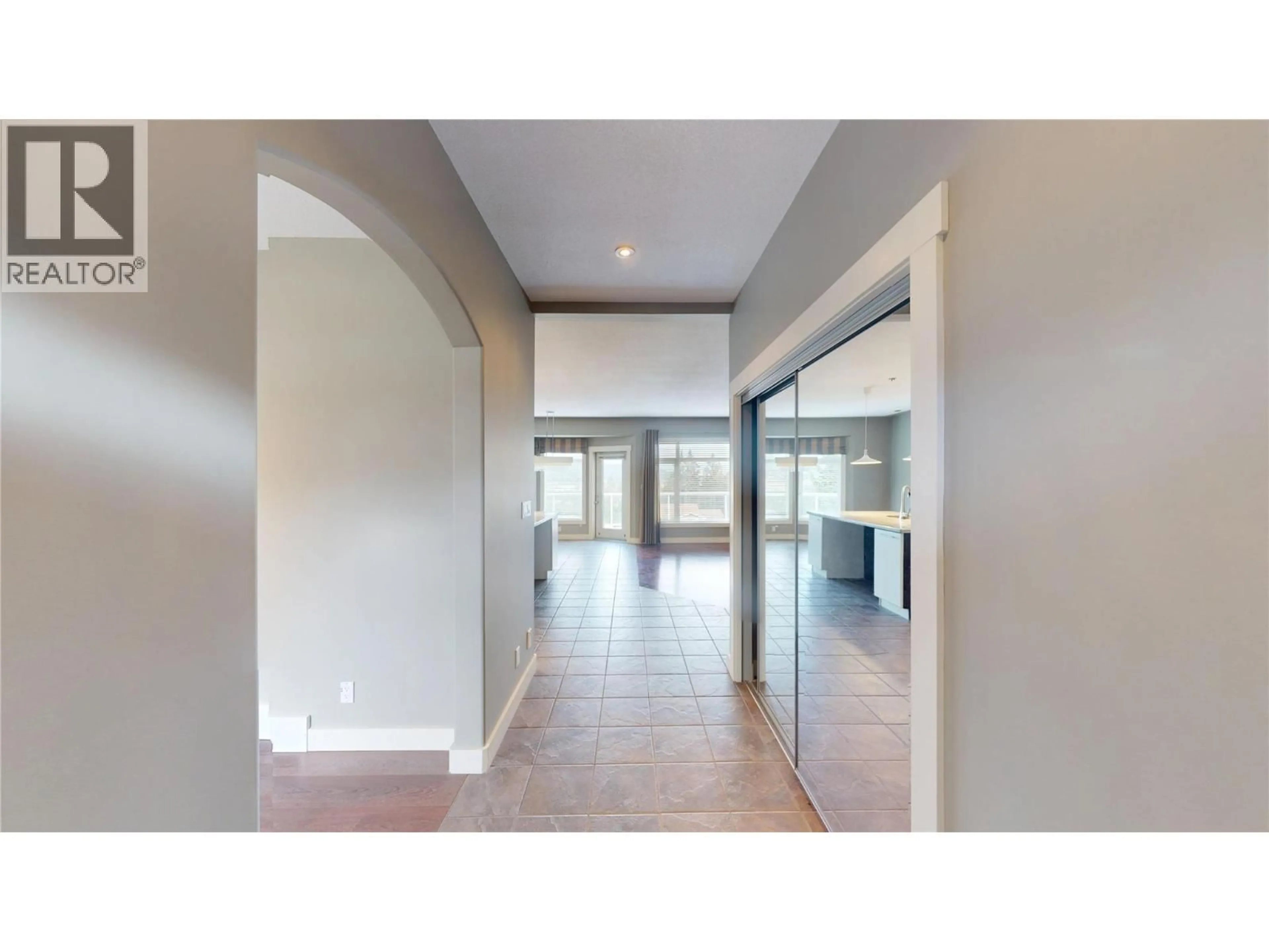 Indoor entryway for 1631 MT. PYRAMID CRESCENT, Cranbrook British Columbia V1C6K8