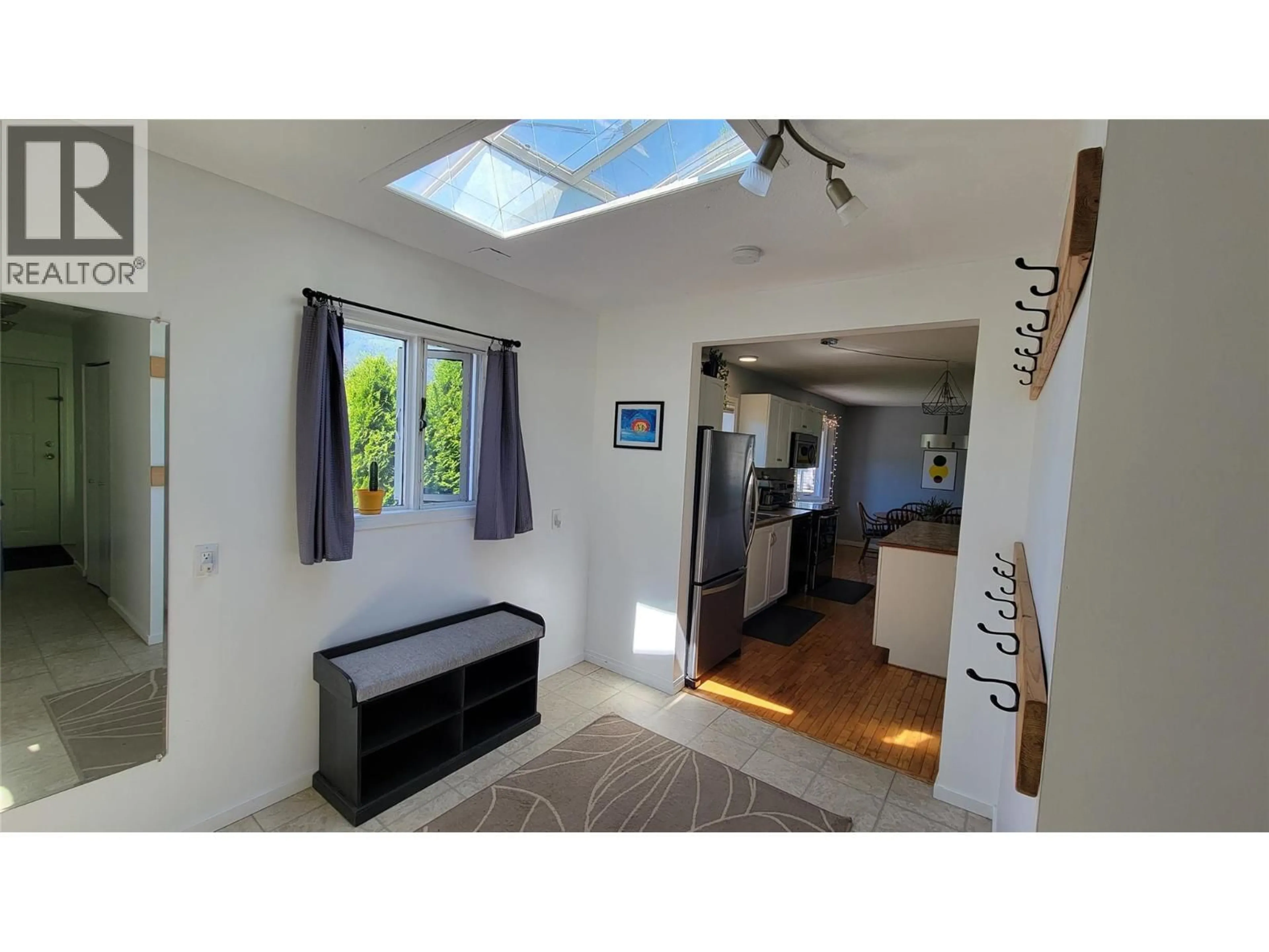 A pic of a room for 422 DOGWOOD AVENUE, Sicamous British Columbia V0E2V1