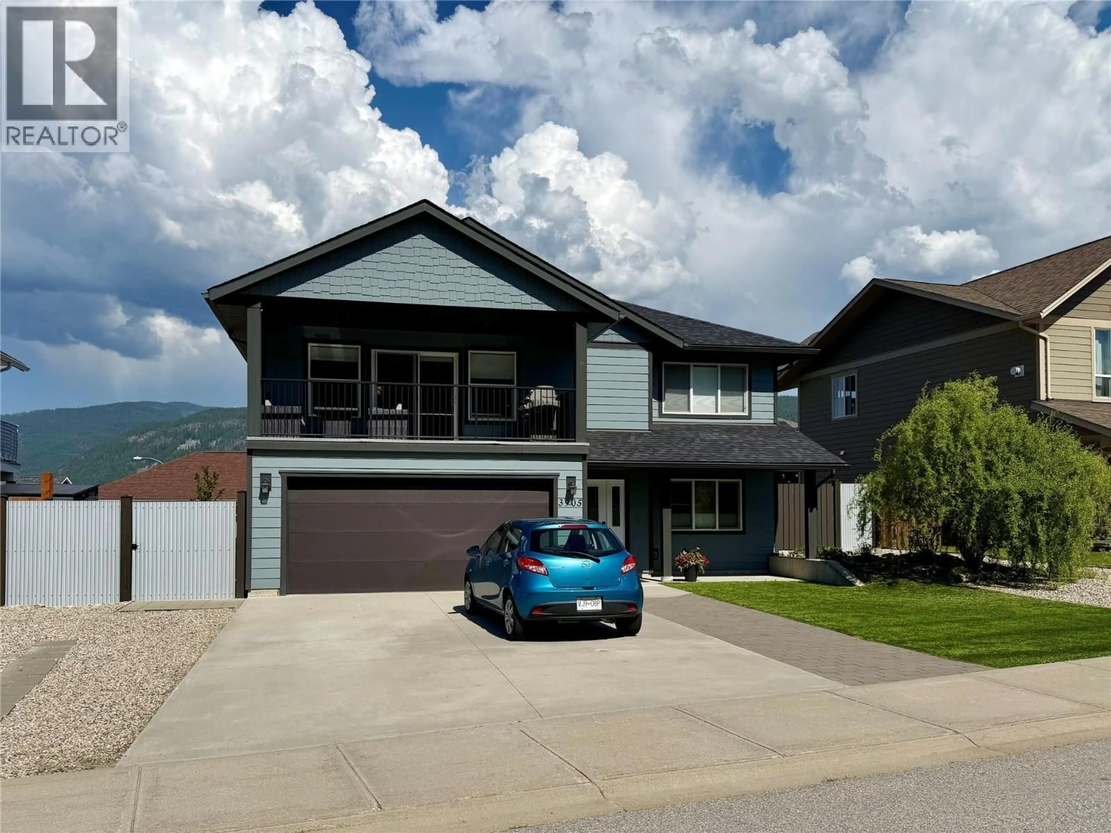 Home with vinyl exterior material, mountain view for 3905 16TH AVENUE, Castlegar British Columbia V1N4X8