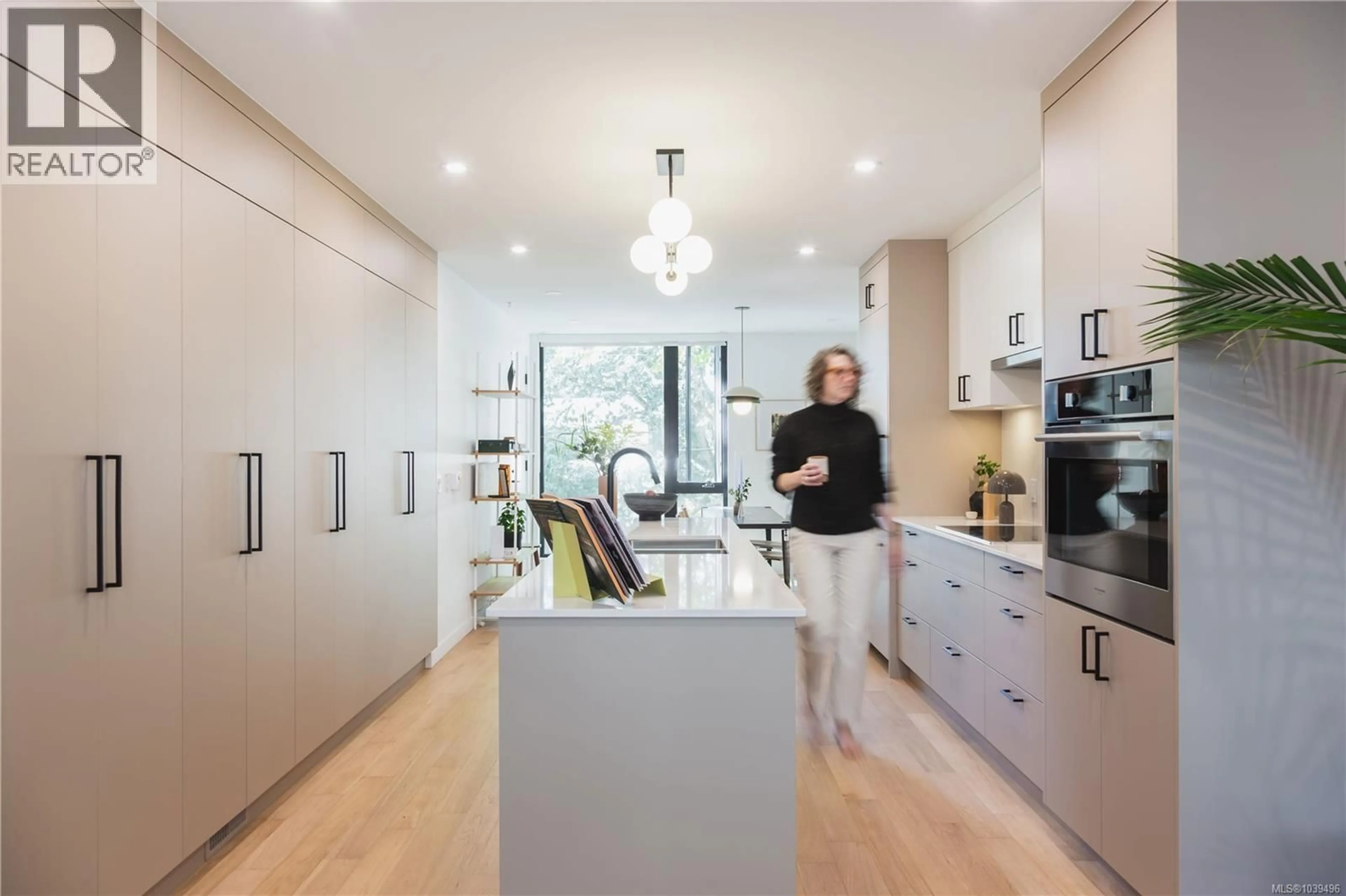 Contemporary kitchen, unknown for 3 - 909 REDFERN STREET, Victoria British Columbia V8S4G6