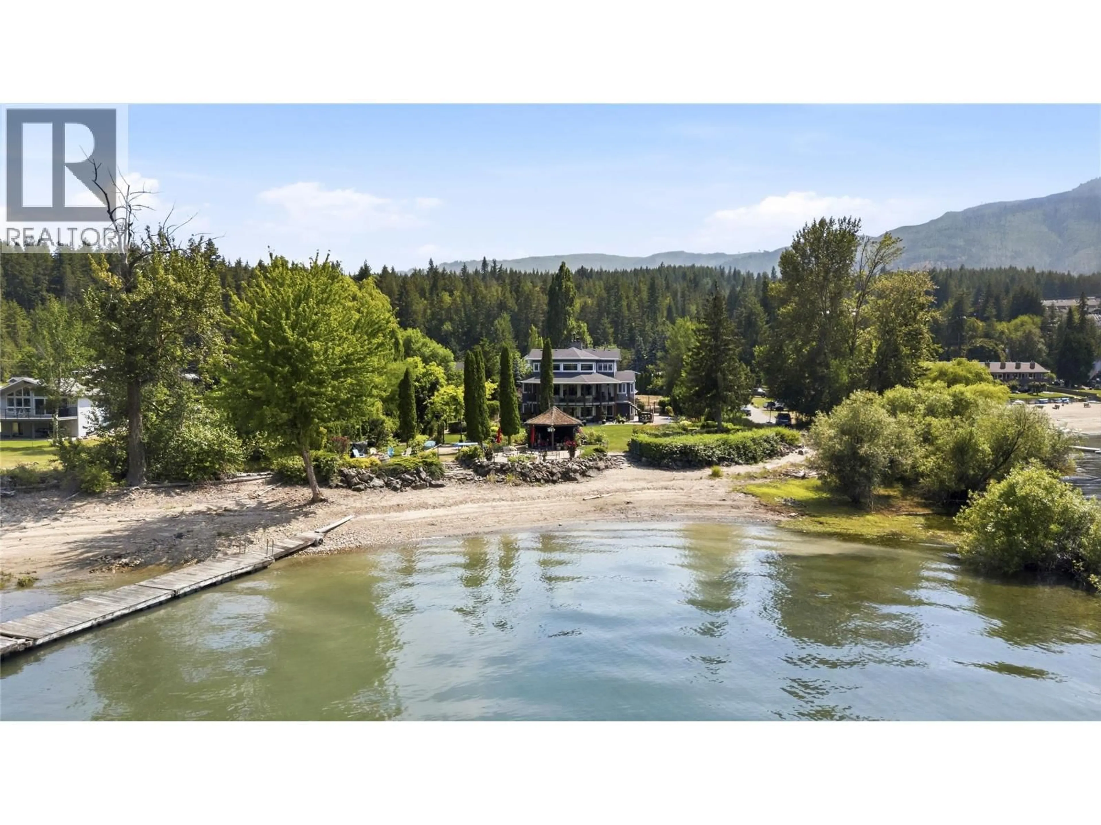 A pic from outside/outdoor area/front of a property/back of a property/a pic from drone, water/lake/river/ocean view for 2868 GRANT ROAD, Sorrento British Columbia V0E2W0