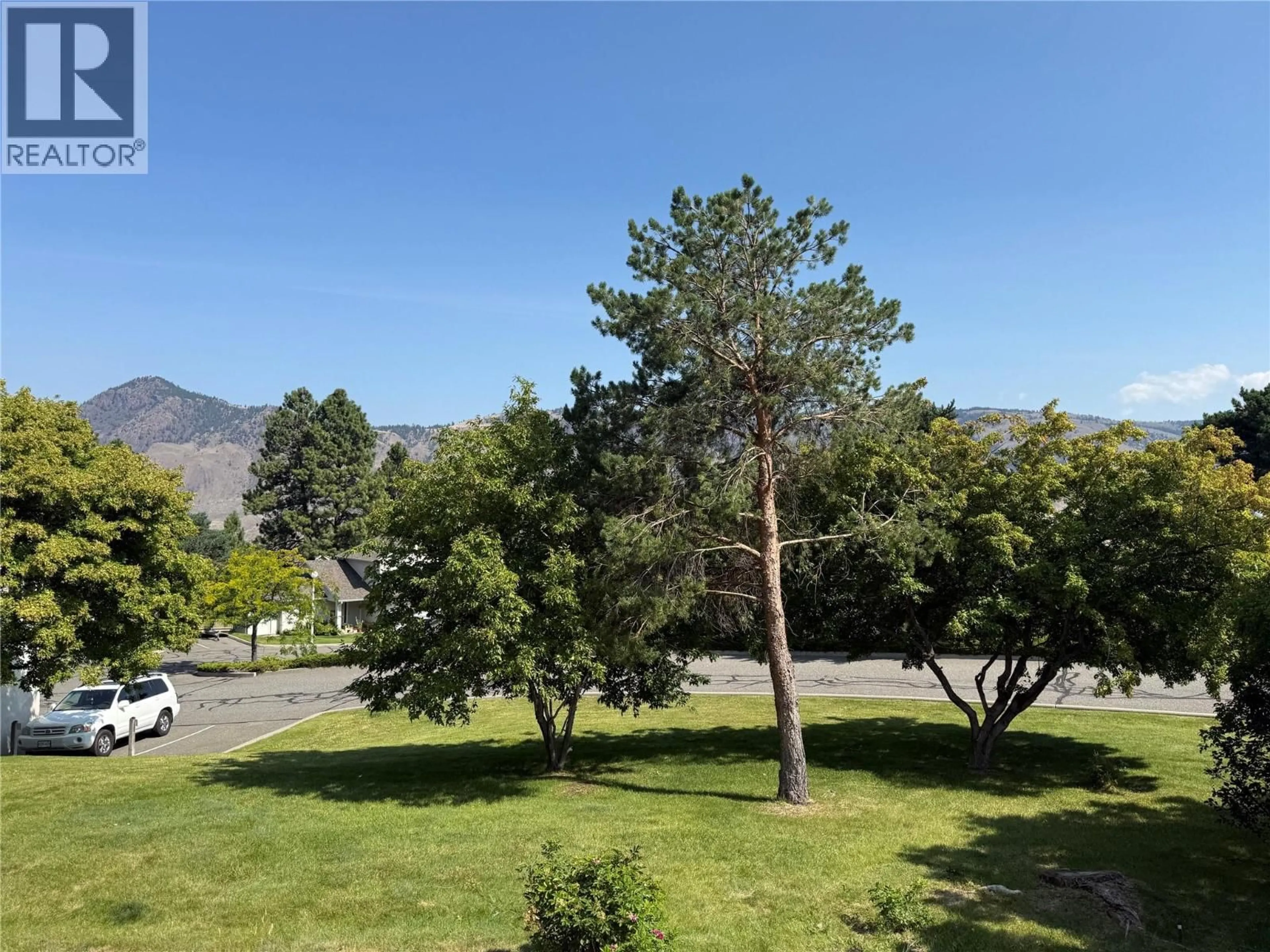 A pic from outside/outdoor area/front of a property/back of a property/a pic from drone, mountain view for 19 - 2050 QU’APPELLE BOULEVARD, Kamloops British Columbia V2E2R4