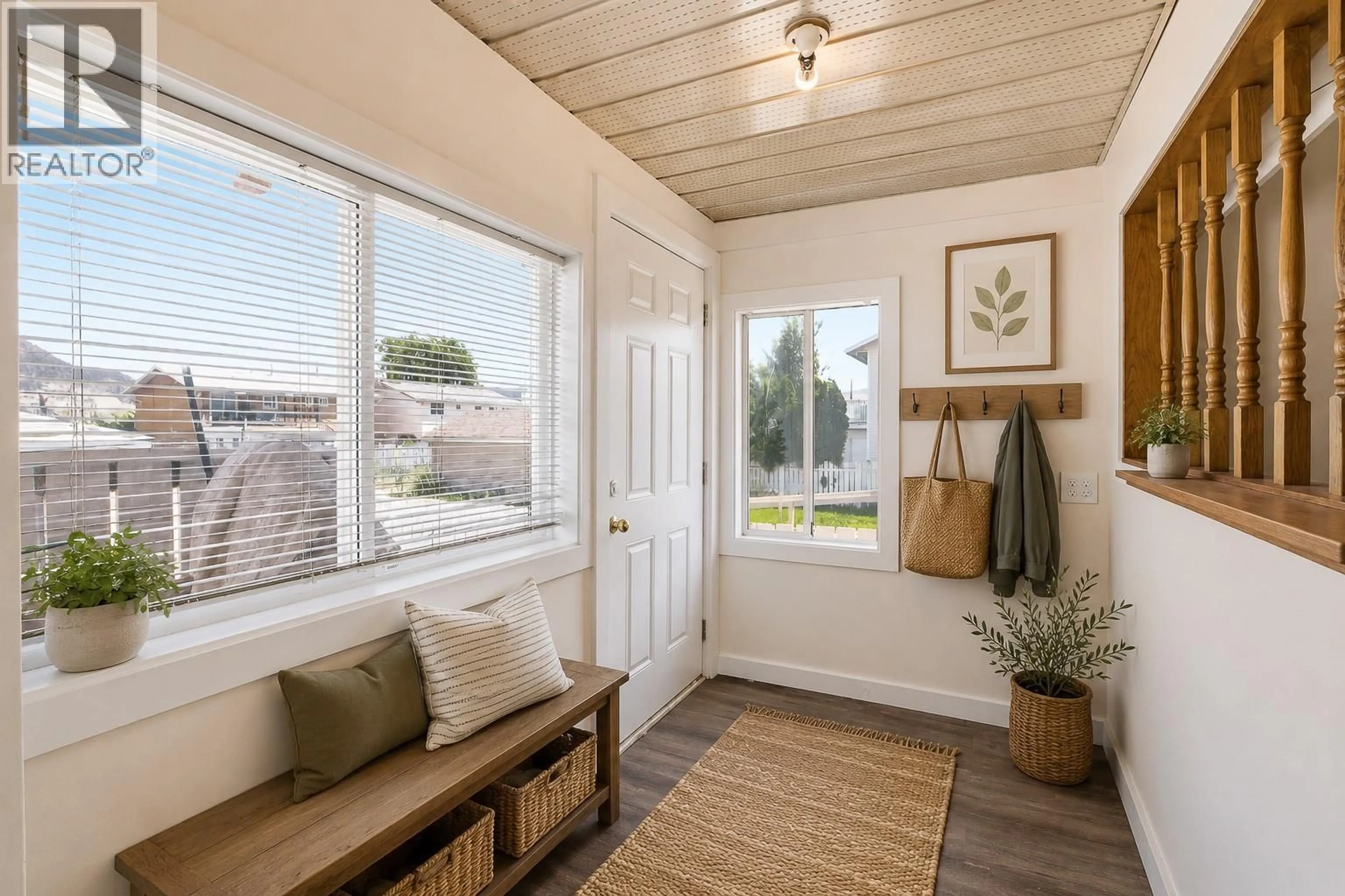 Indoor entryway for 2337 COUTLEE AVENUE, Merritt British Columbia V1K1B8