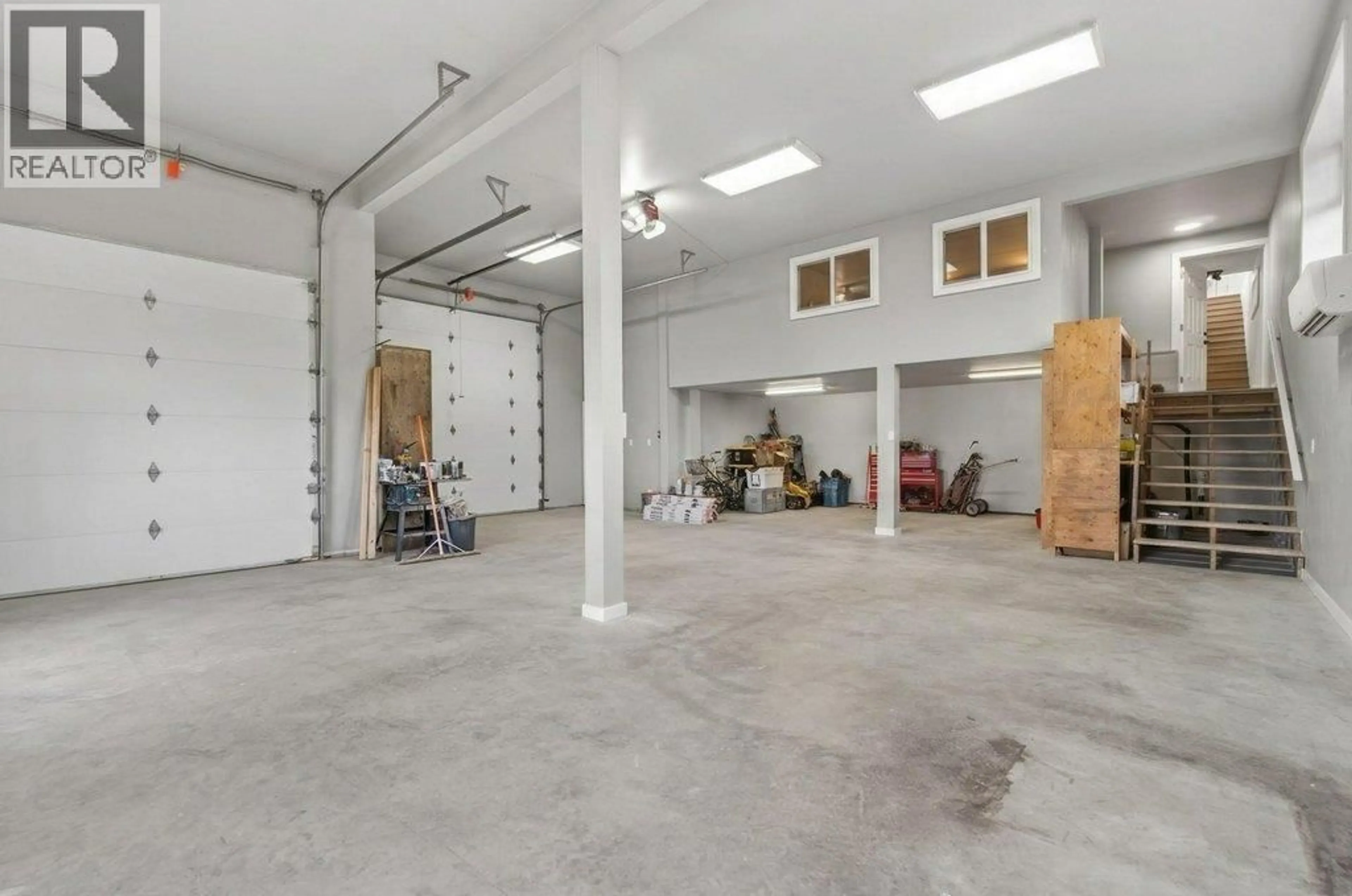 Indoor garage for 5058 HERITAGE DRIVE, Eagle Bay British Columbia V0E1T0