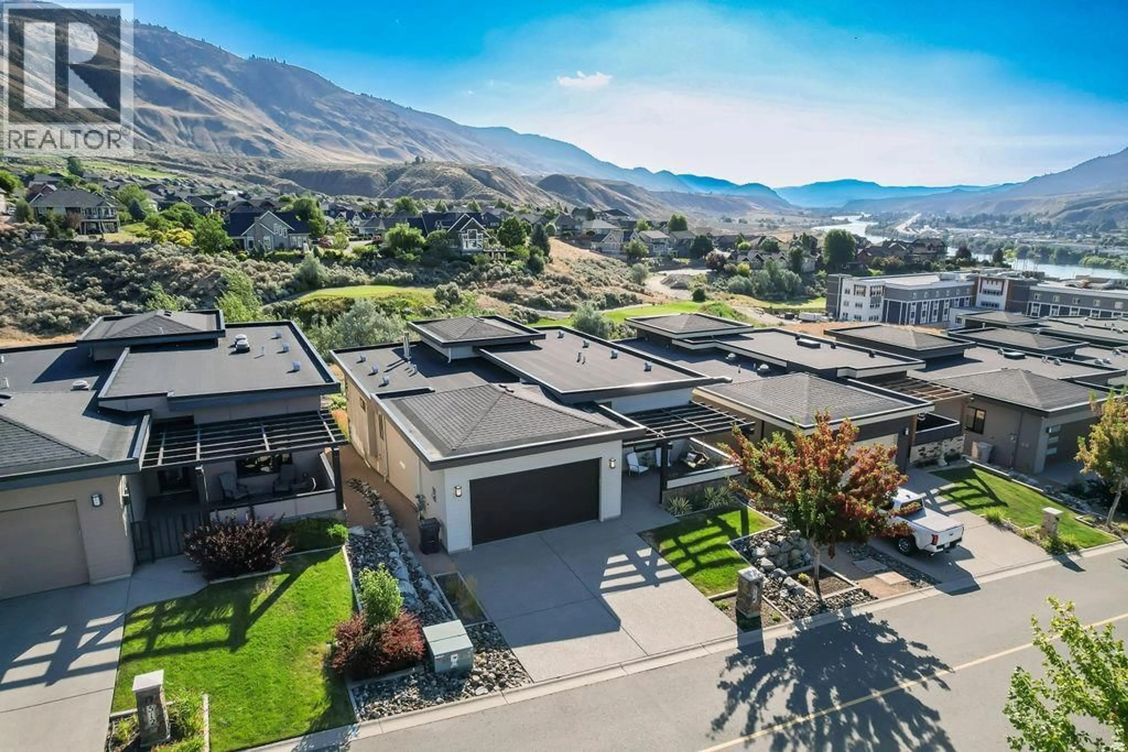 A pic from outside/outdoor area/front of a property/back of a property/a pic from drone, mountain view for 514 POINTE PLACE, Kamloops British Columbia V2H0C1