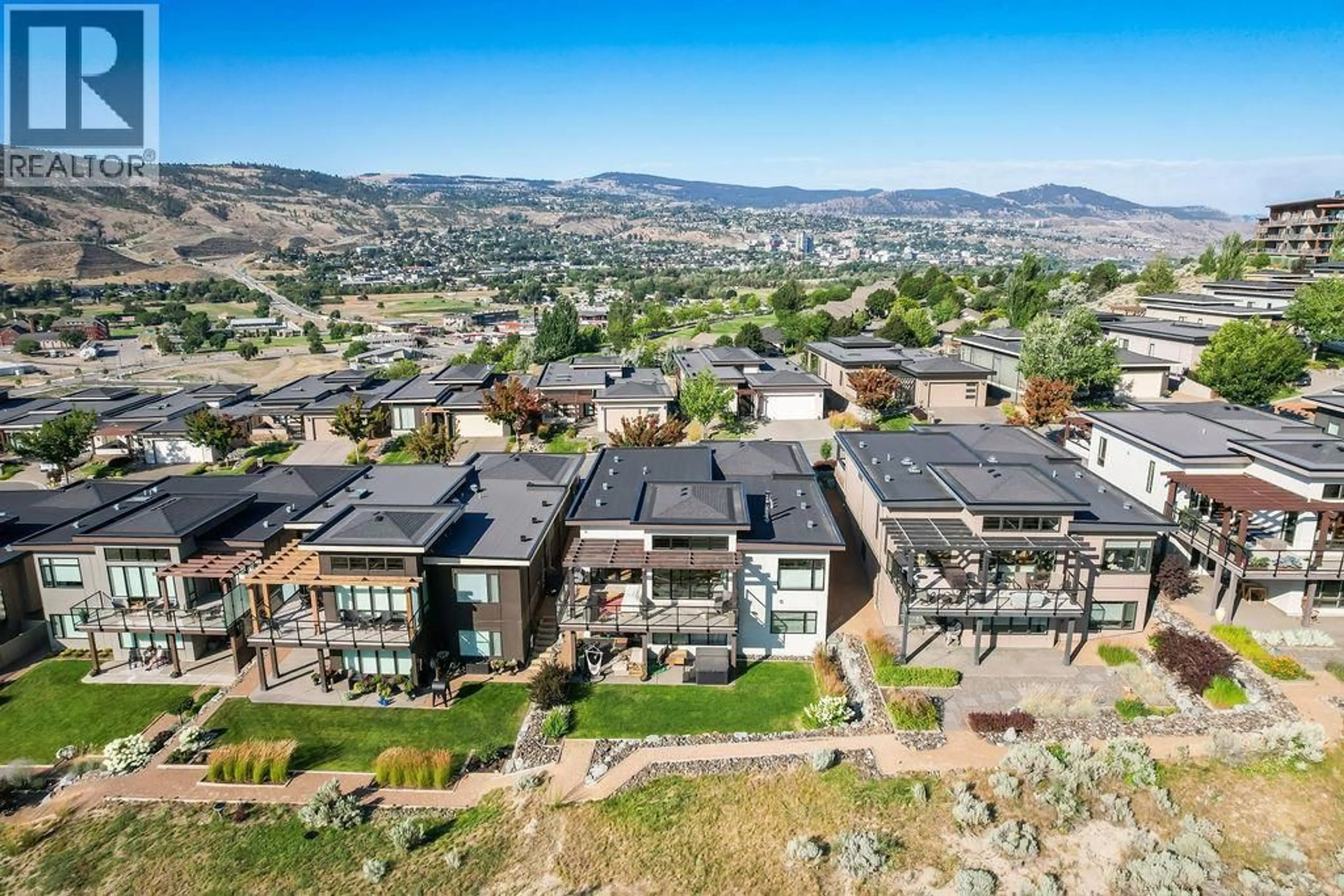A pic from outside/outdoor area/front of a property/back of a property/a pic from drone, mountain view for 514 POINTE PLACE, Kamloops British Columbia V2H0C1
