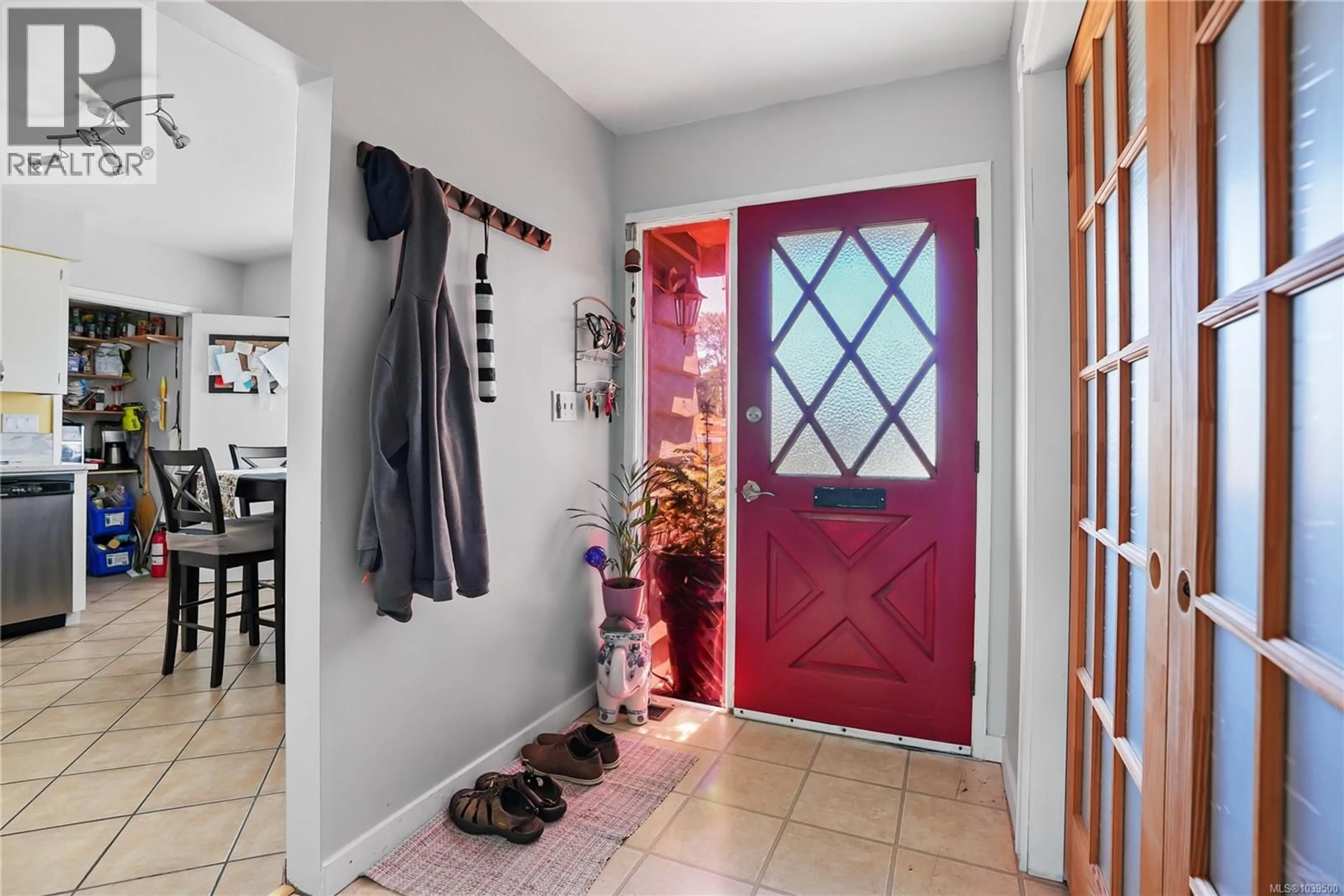 Unknown for 9376 MARYLAND DRIVE, Sidney British Columbia V8L2R3
