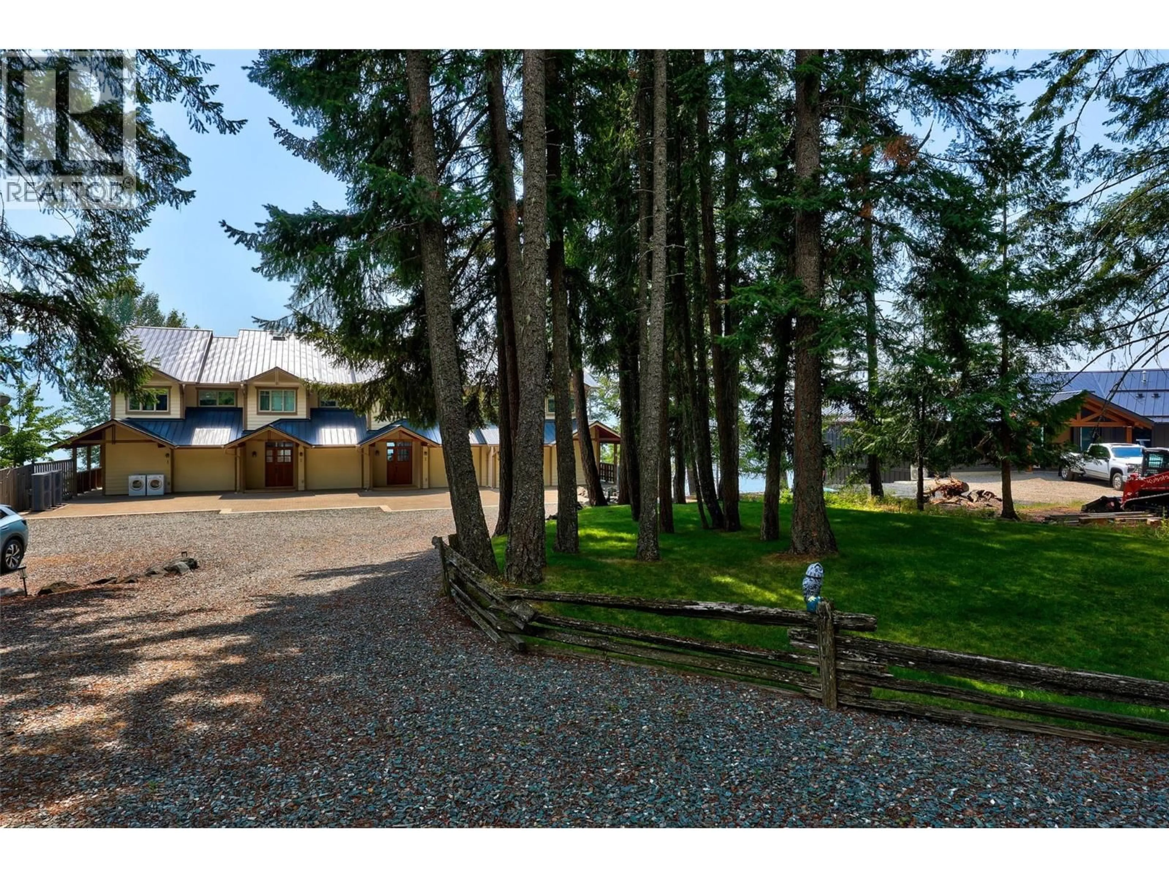 A pic from outside/outdoor area/front of a property/back of a property/a pic from drone, forest/trees view for 3 - 1959 BRISTOW ROAD, North Shuswap British Columbia V0E1M6