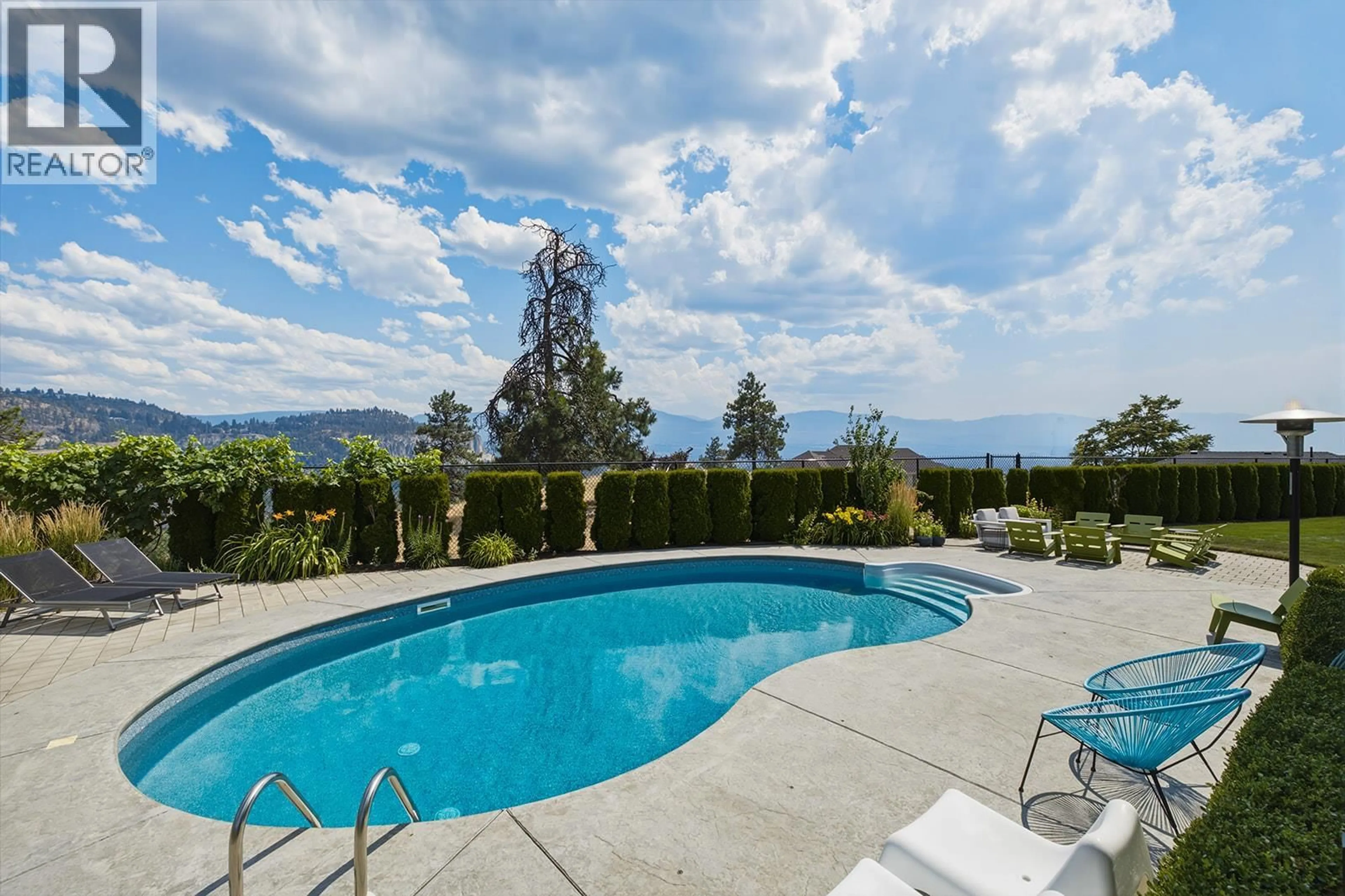 Pool for 1777 SPRUCEVIEW COURT, Kelowna British Columbia V1V2N2