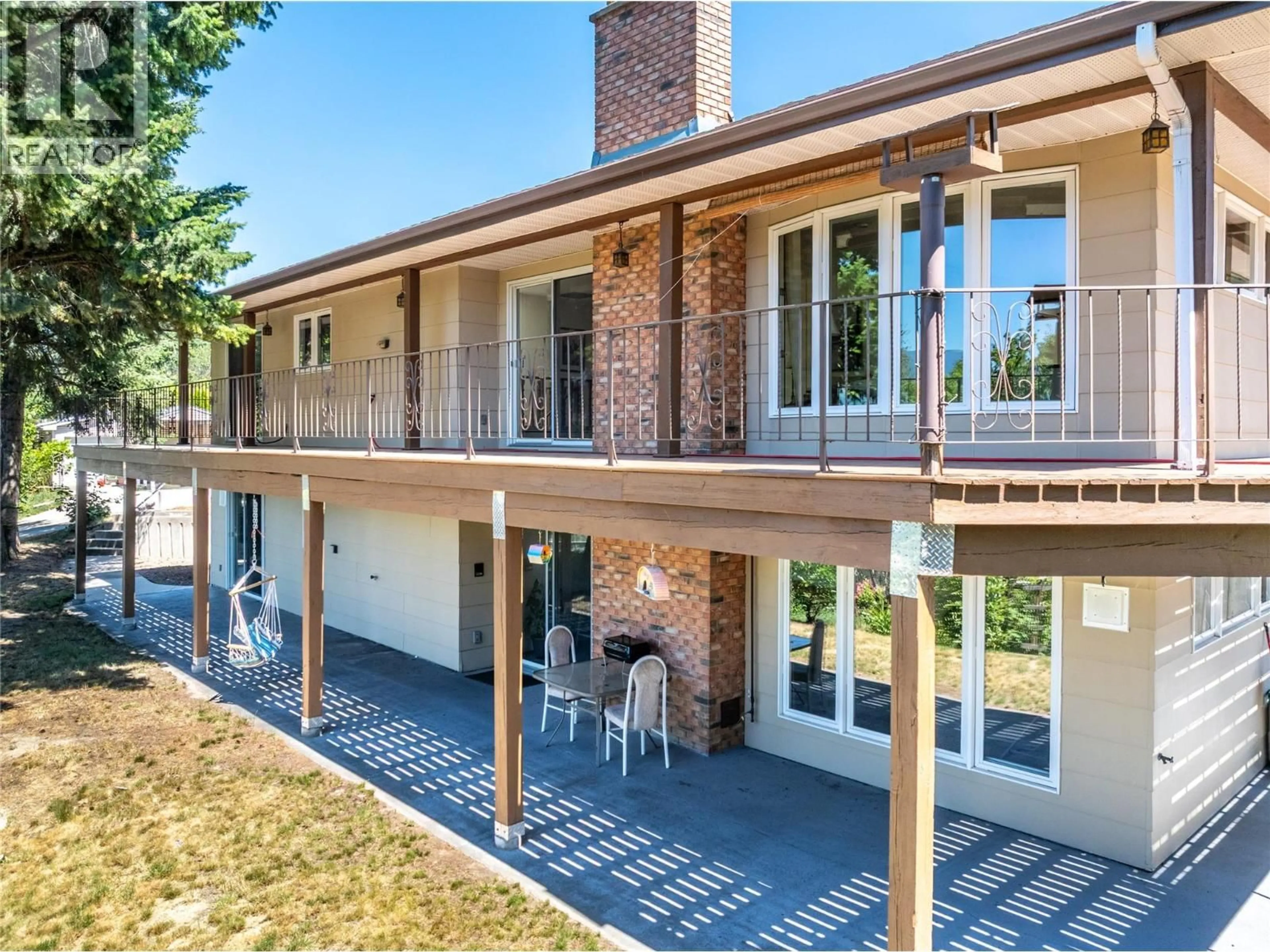 Home with brick exterior material, unknown for 614 VANCOUVER N STREET, Creston British Columbia V0B1G2