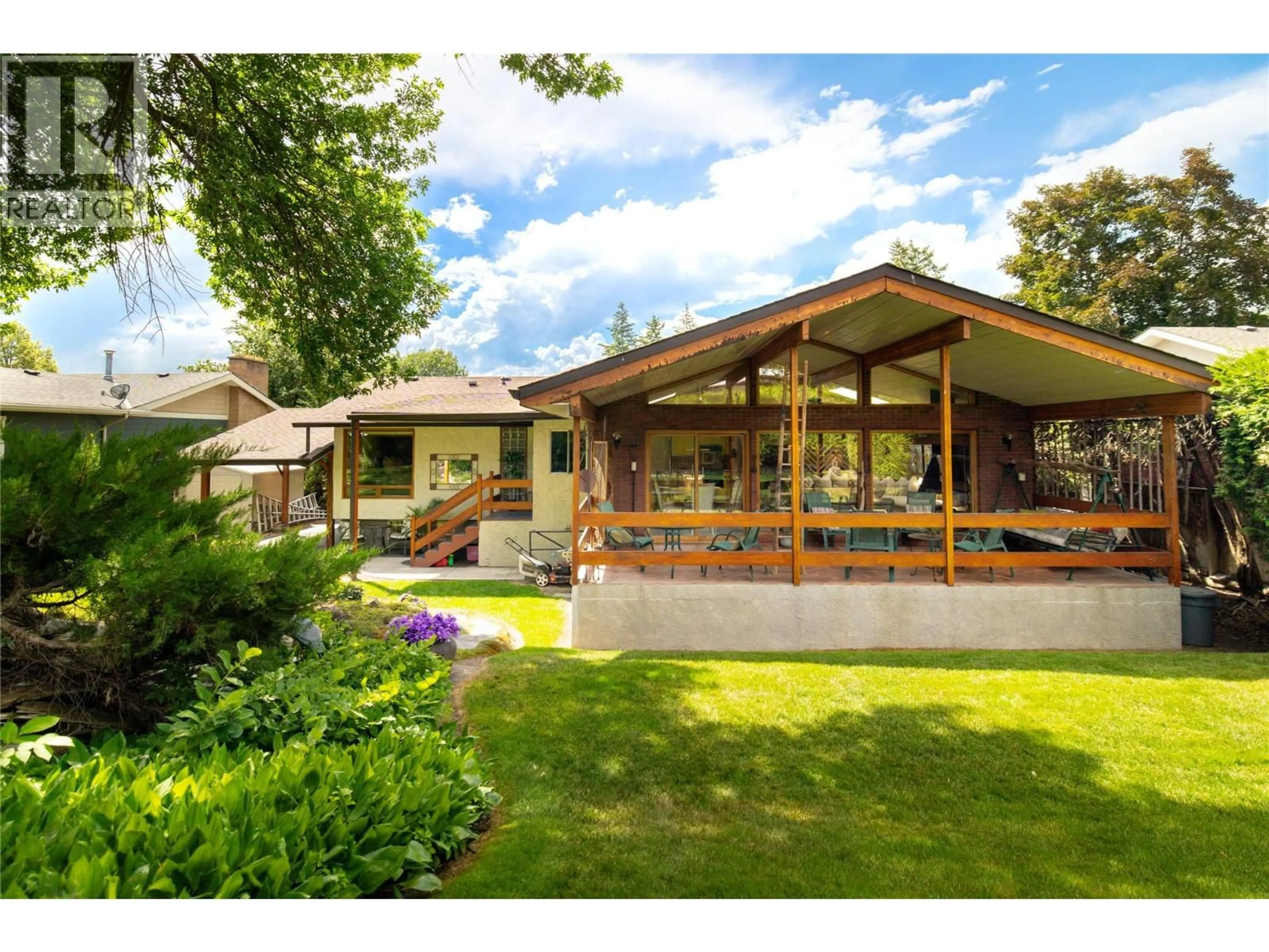 Unknown for 1109 PINECREST LANE, Kelowna British Columbia V1Y4L4