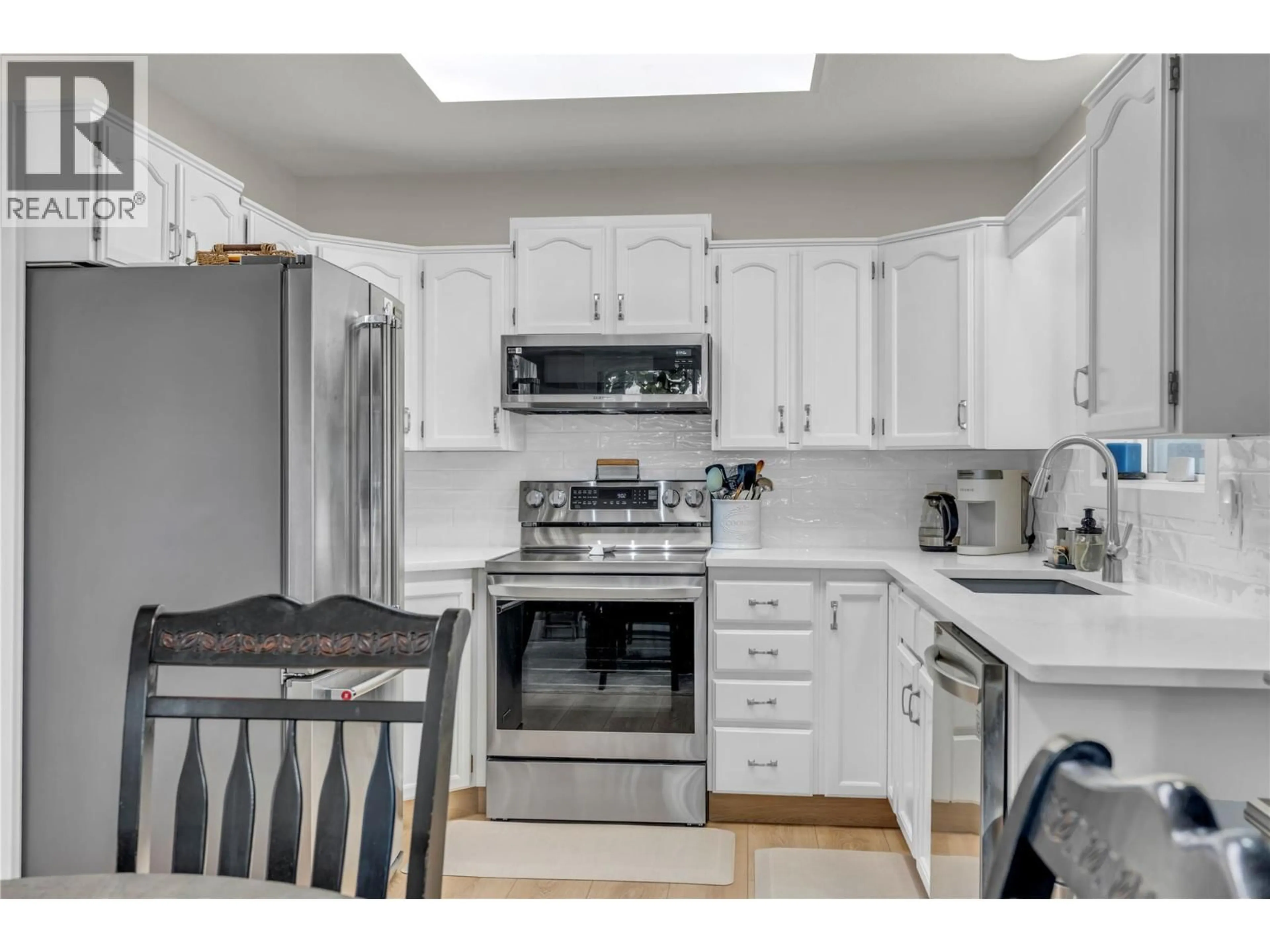 Standard kitchen, unknown for 5 - 11110 QUINPOOL ROAD, Summerland British Columbia V0H1Z5