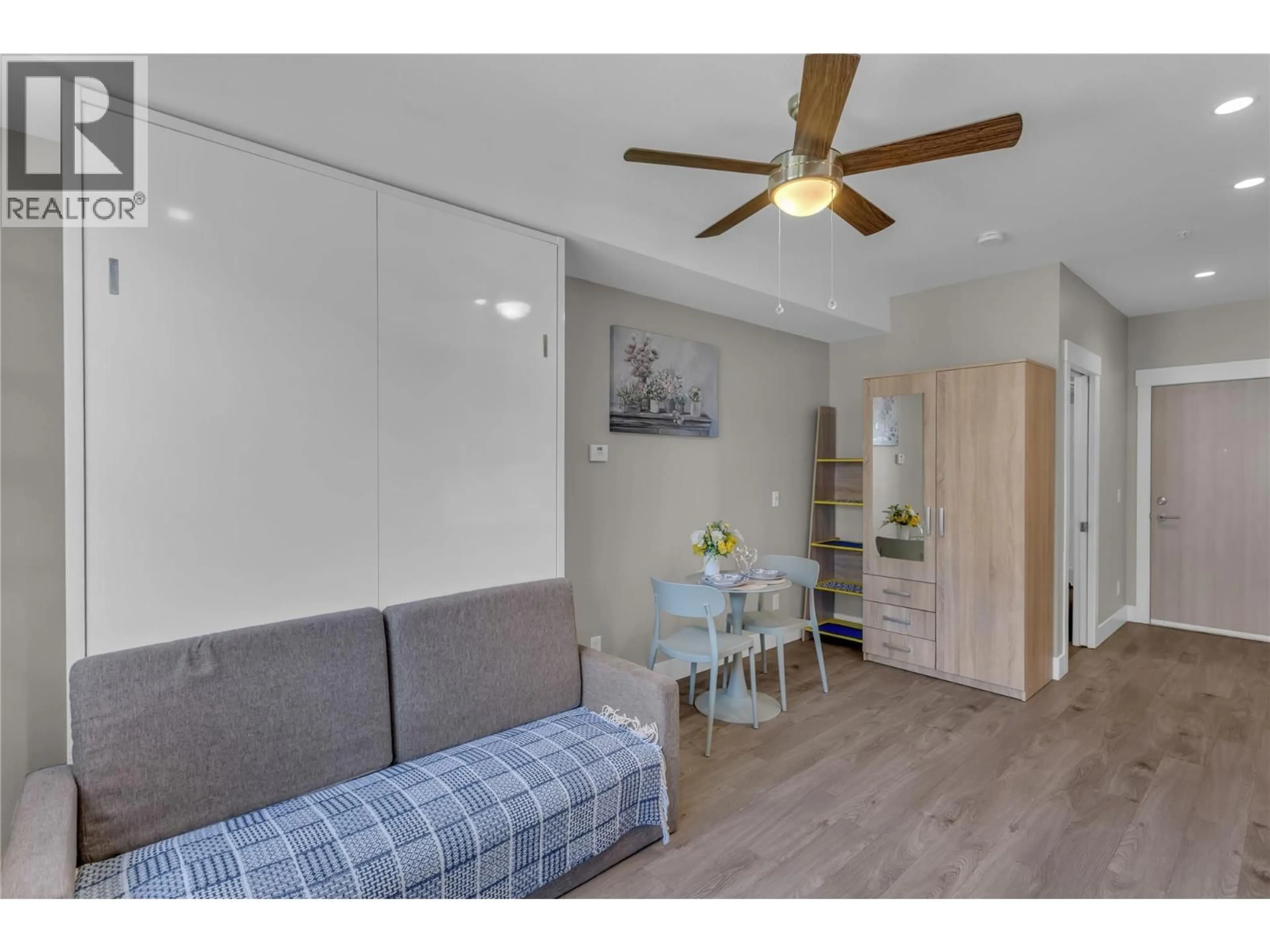 Unknown for 519 - 925 LEON AVENUE, Kelowna British Columbia V1Y0E5