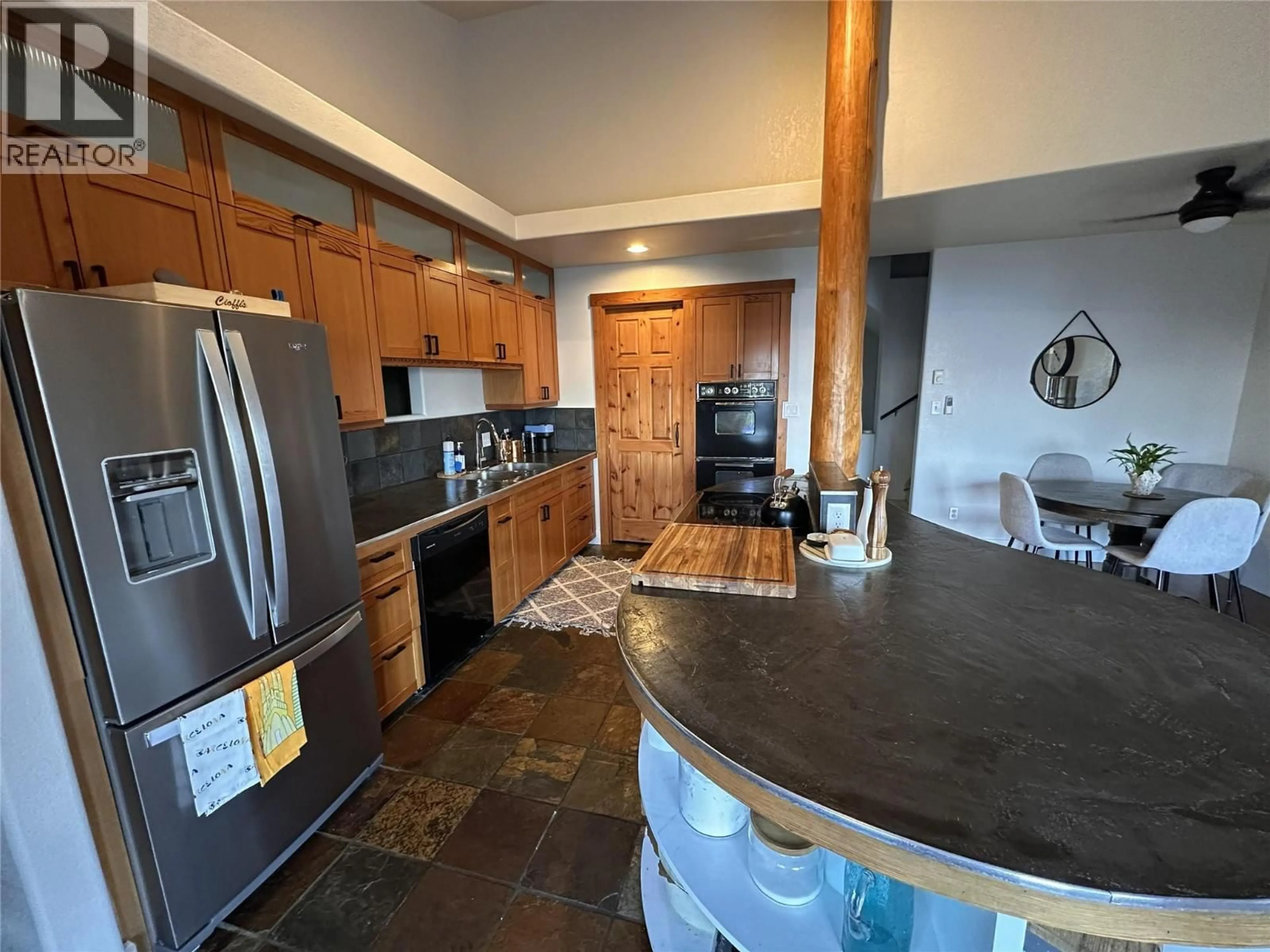 Open concept kitchen, unknown for 460 GALWAY PLACE, Vernon British Columbia V1H2G2
