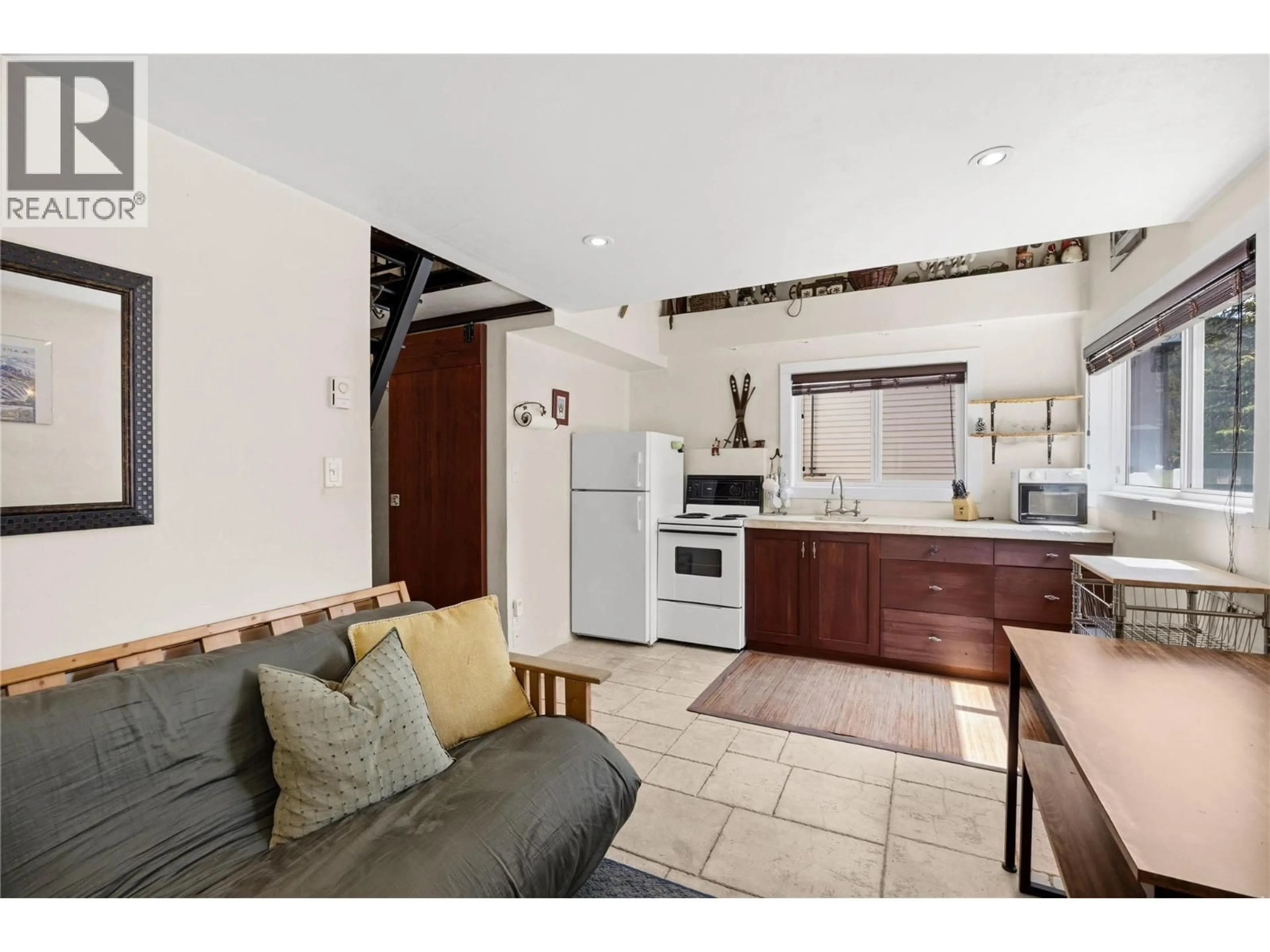 Open concept kitchen, ceramic/tile floor for 103A - 156 CLEARVIEW ROAD, Apex Mountain British Columbia V2A0E2