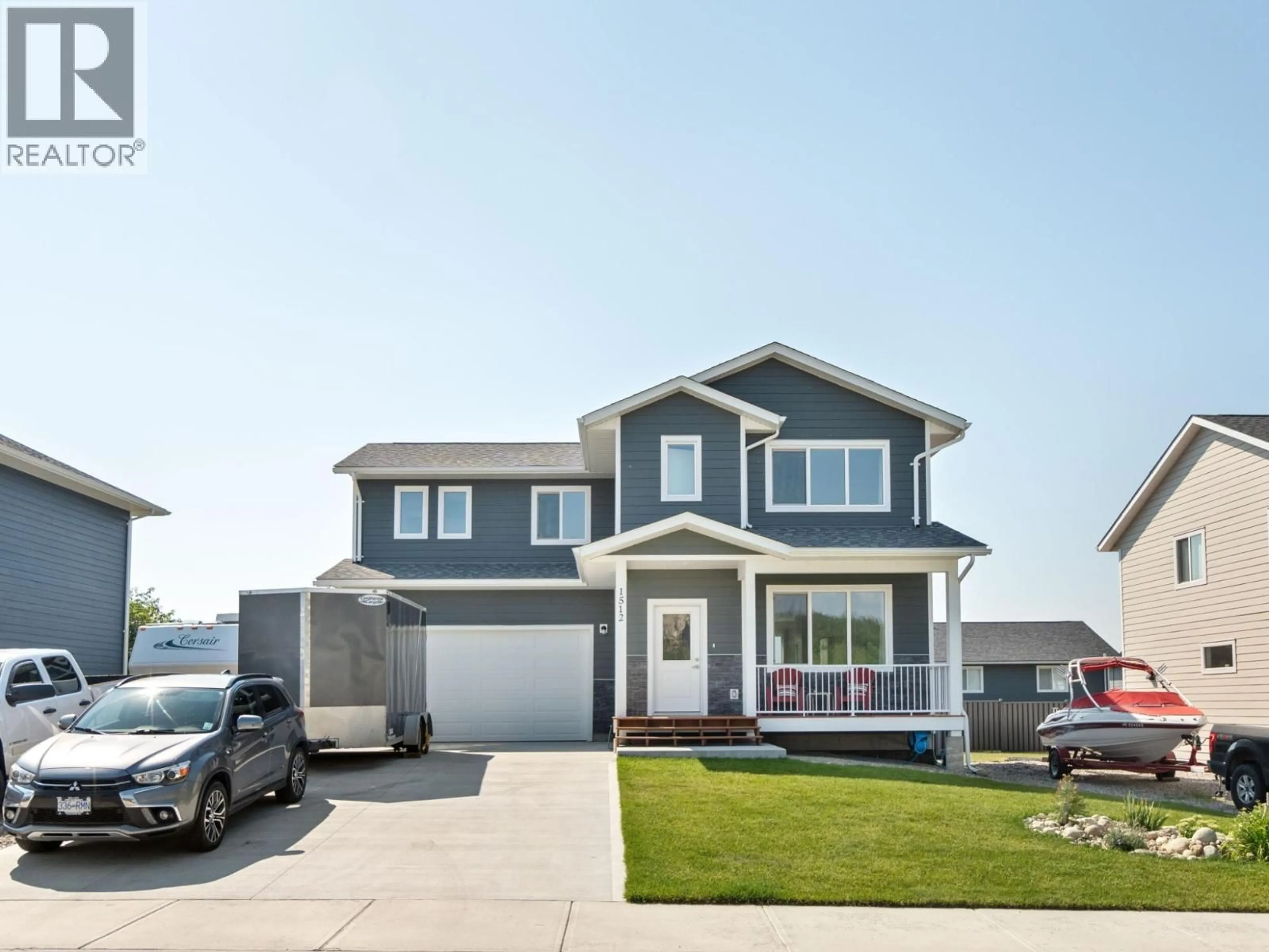 Home with vinyl exterior material, street for 1512 ASPEN LANE, Castlegar British Columbia V1N4X8