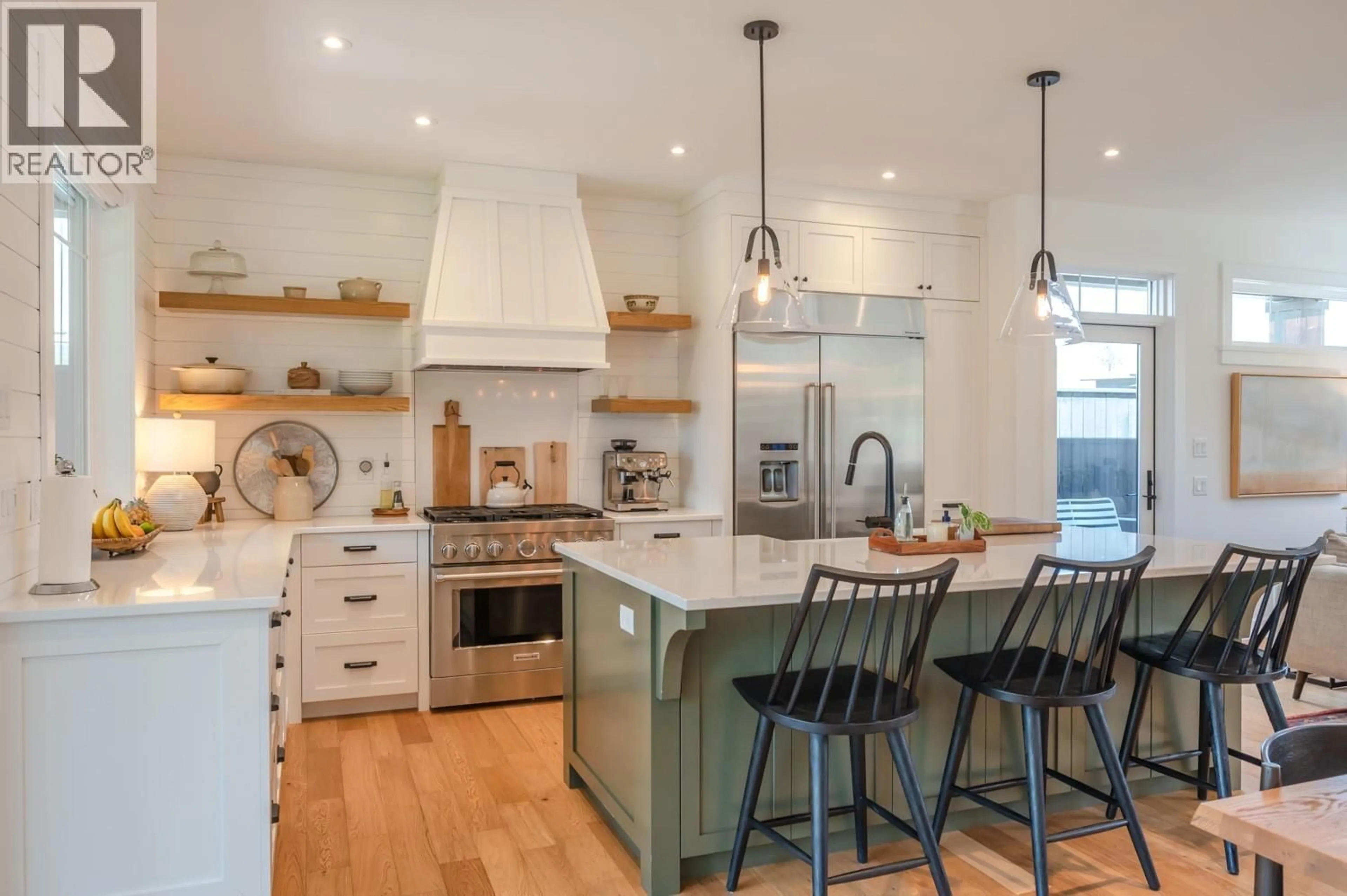 Open concept kitchen, unknown for 876 JOHNSON STREET, Summerland British Columbia V0H1Z9