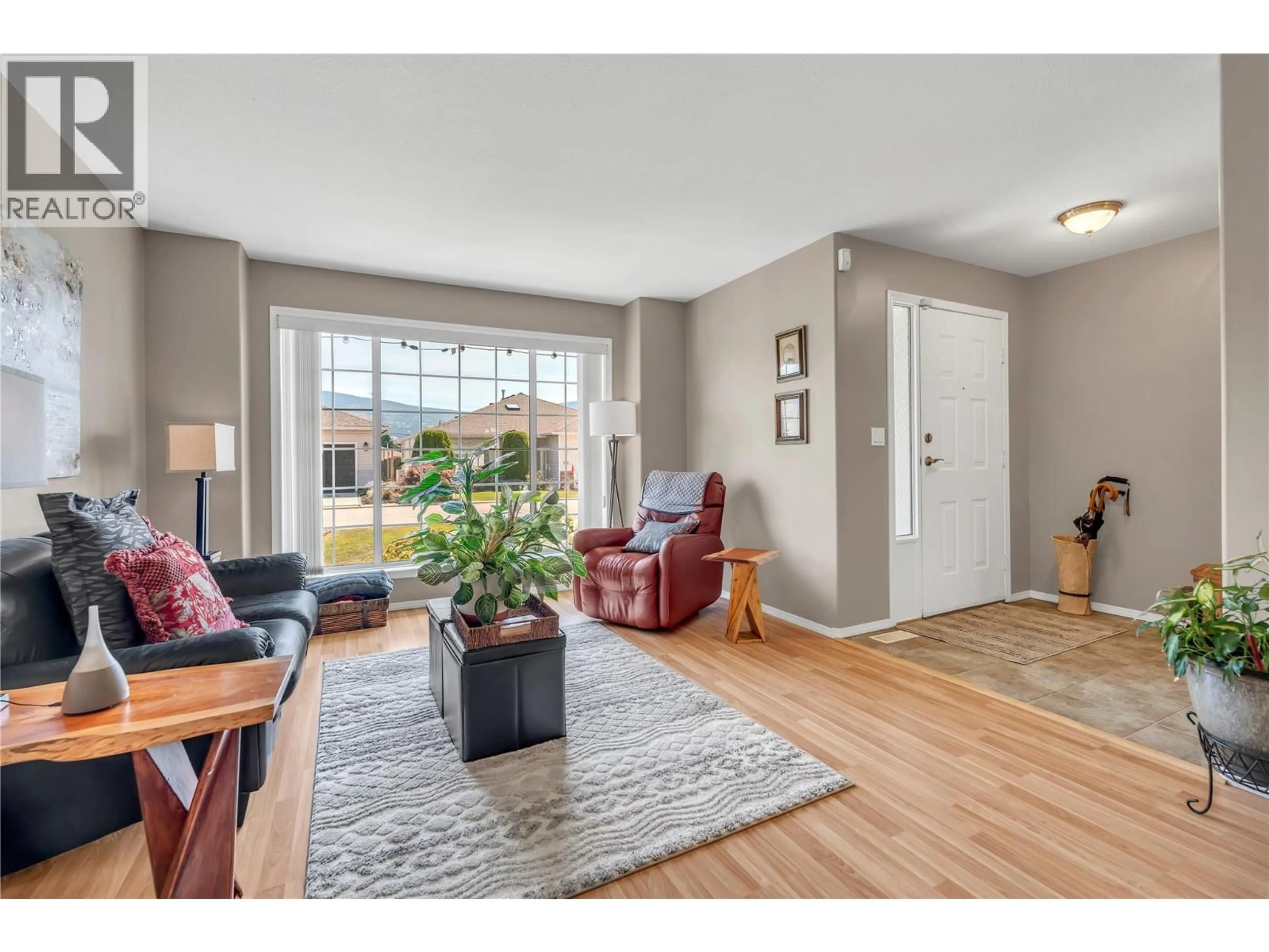 Living room with furniture, unknown for 529 RED WING DRIVE, Penticton British Columbia V2A8N7