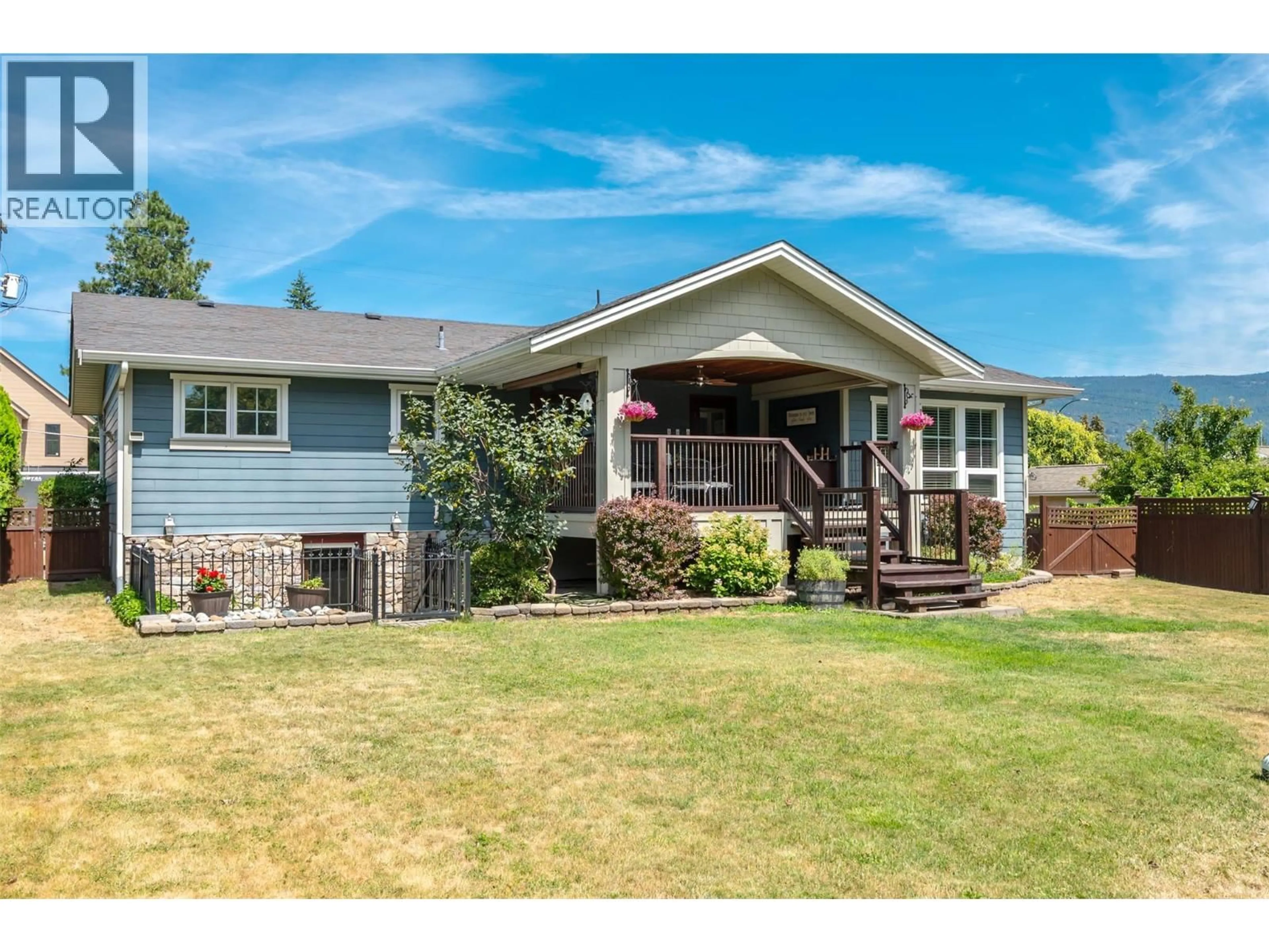 Home with vinyl exterior material, unknown for 1507 WHARF STREET, Summerland British Columbia V0H1Z9