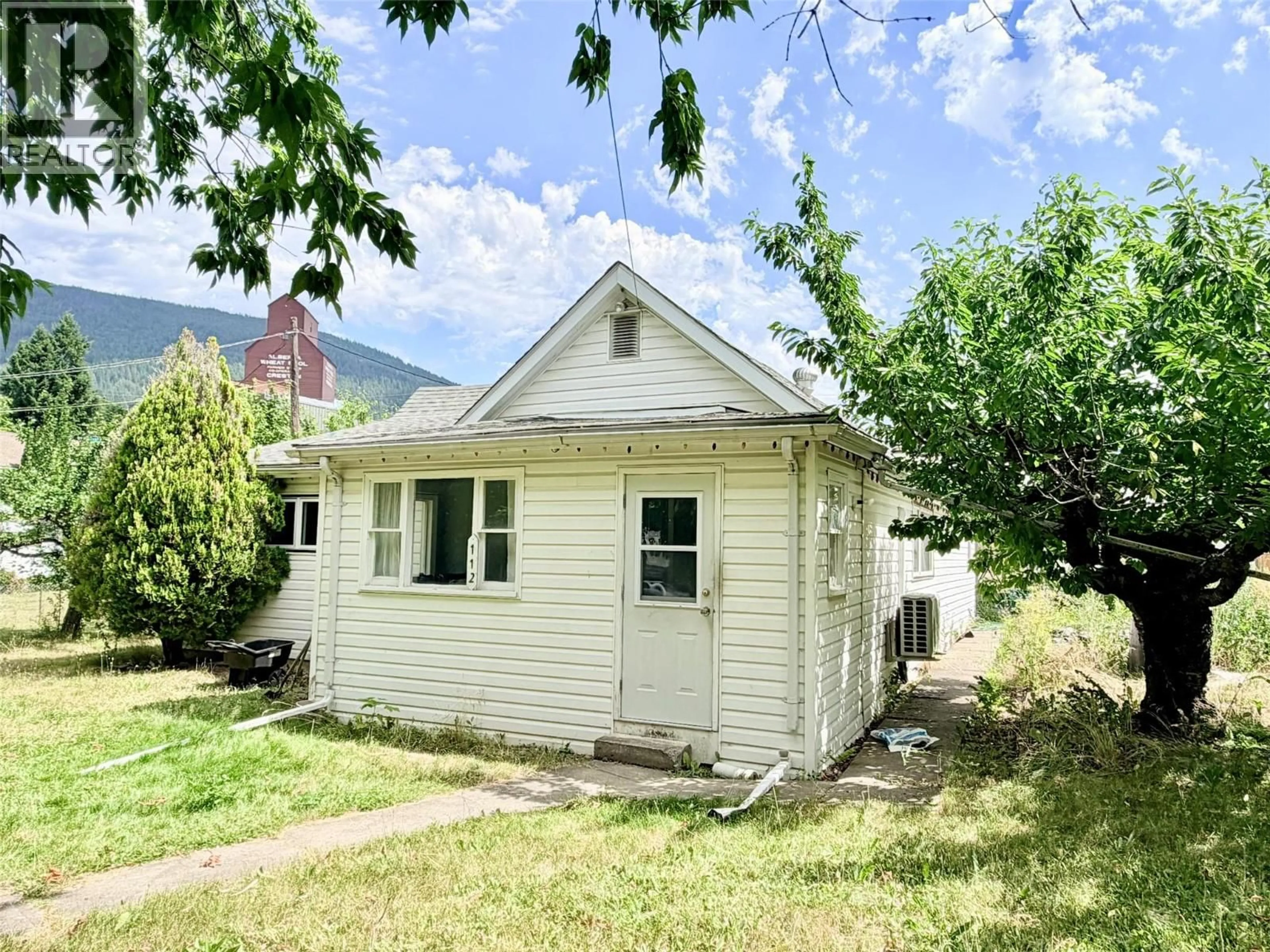 Shed for 112 7TH AVENUE NORTH, Creston British Columbia V0B1G3