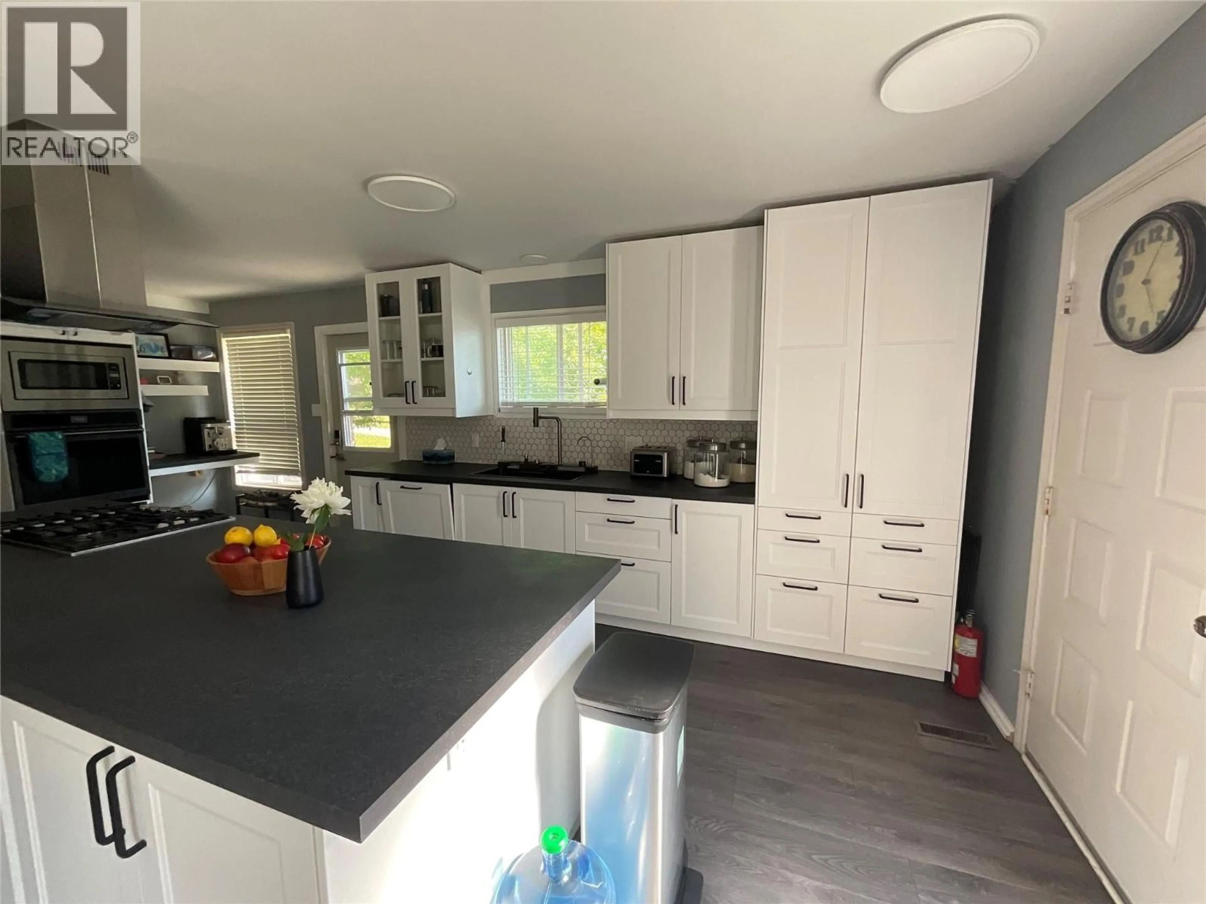 Open concept kitchen, unknown for 443 BERGERON DRIVE, Tumbler Ridge British Columbia V0C2W0
