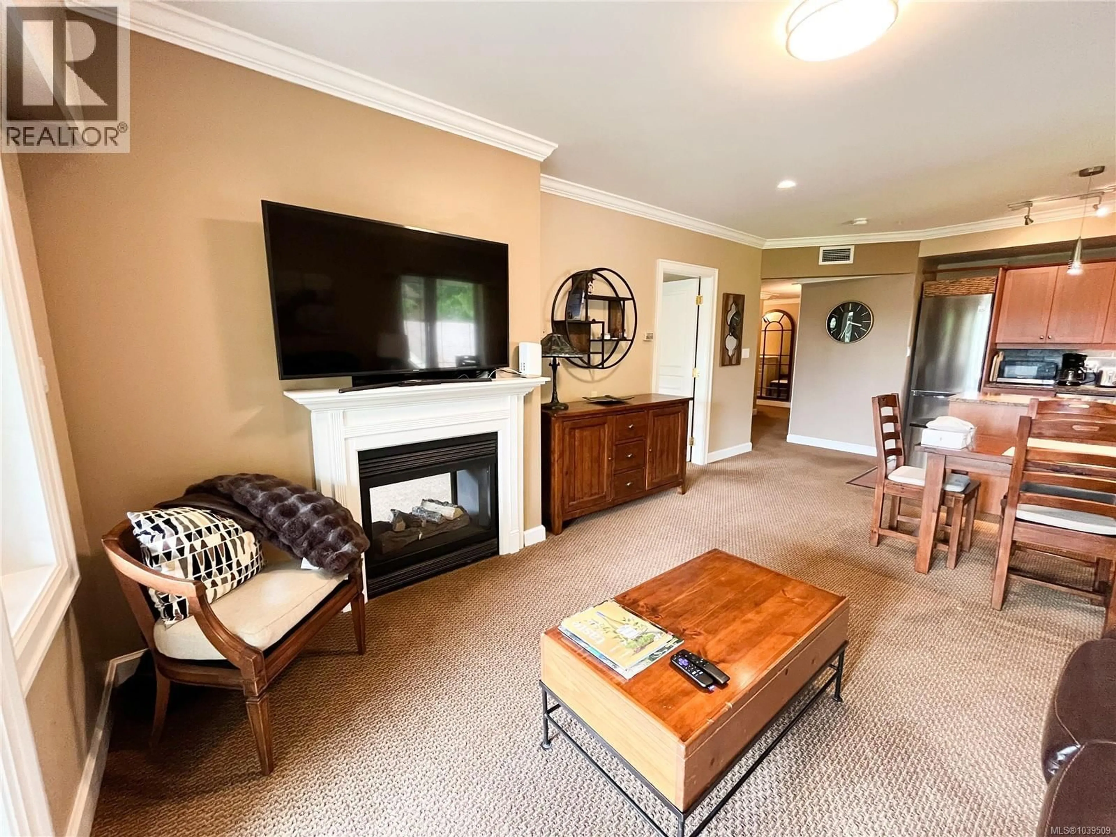 Living room with furniture, unknown for 206 - 2326 HARBOUR ROAD, Sidney British Columbia V8L2P8