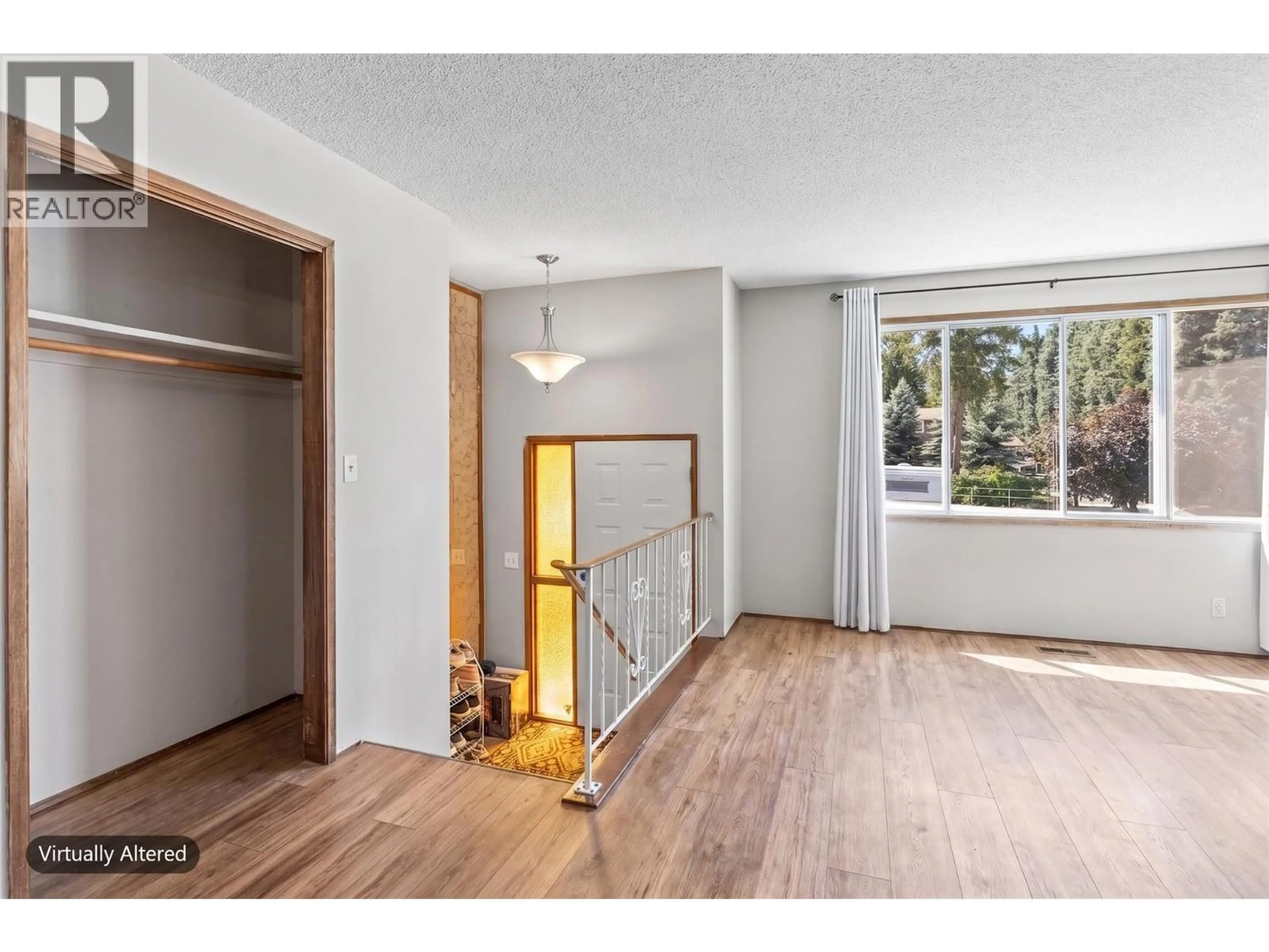 Unknown for 744 MCCLURE ROAD, Kelowna British Columbia V1W1M3