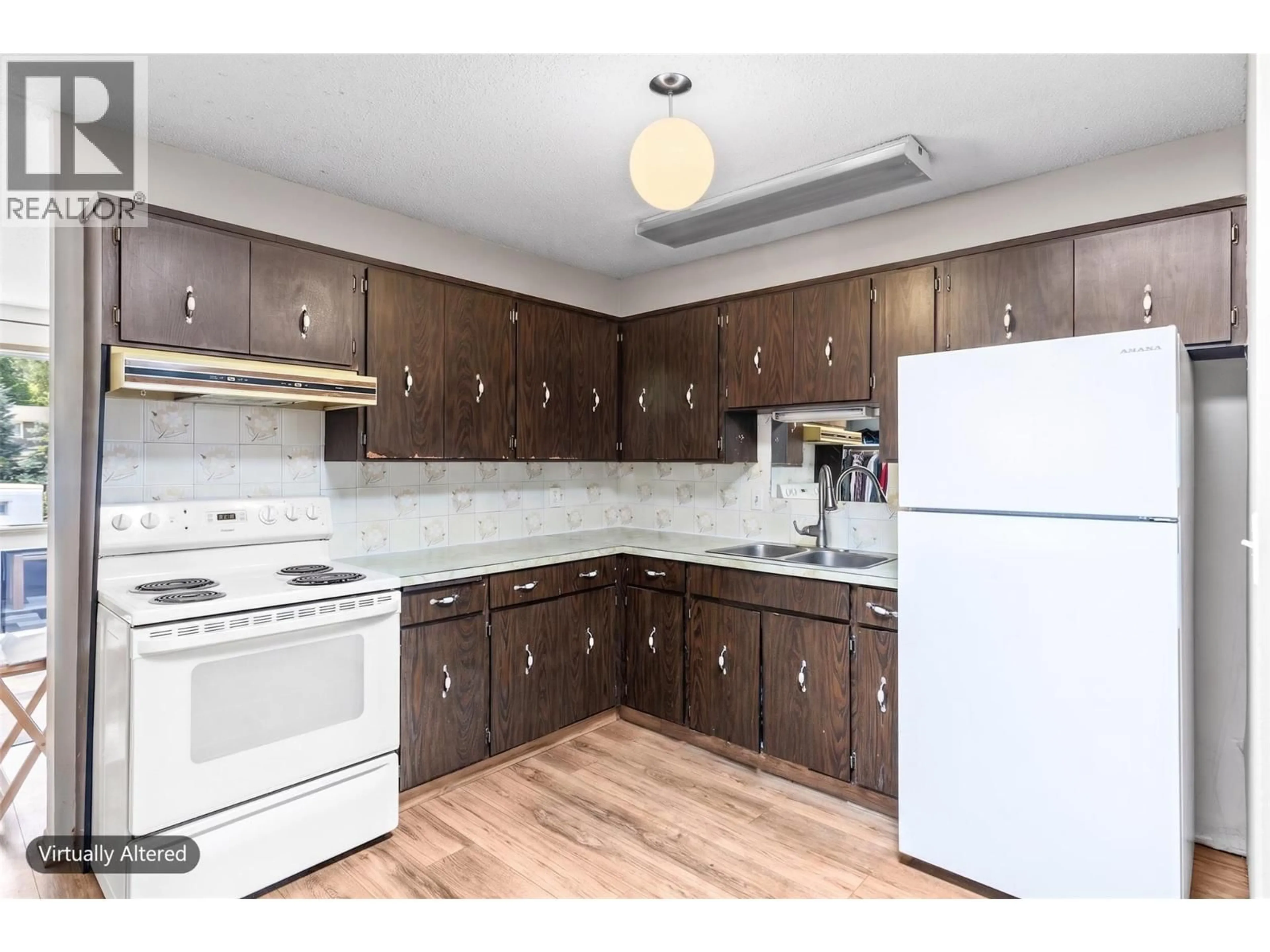 Standard kitchen, unknown for 744 MCCLURE ROAD, Kelowna British Columbia V1W1M3