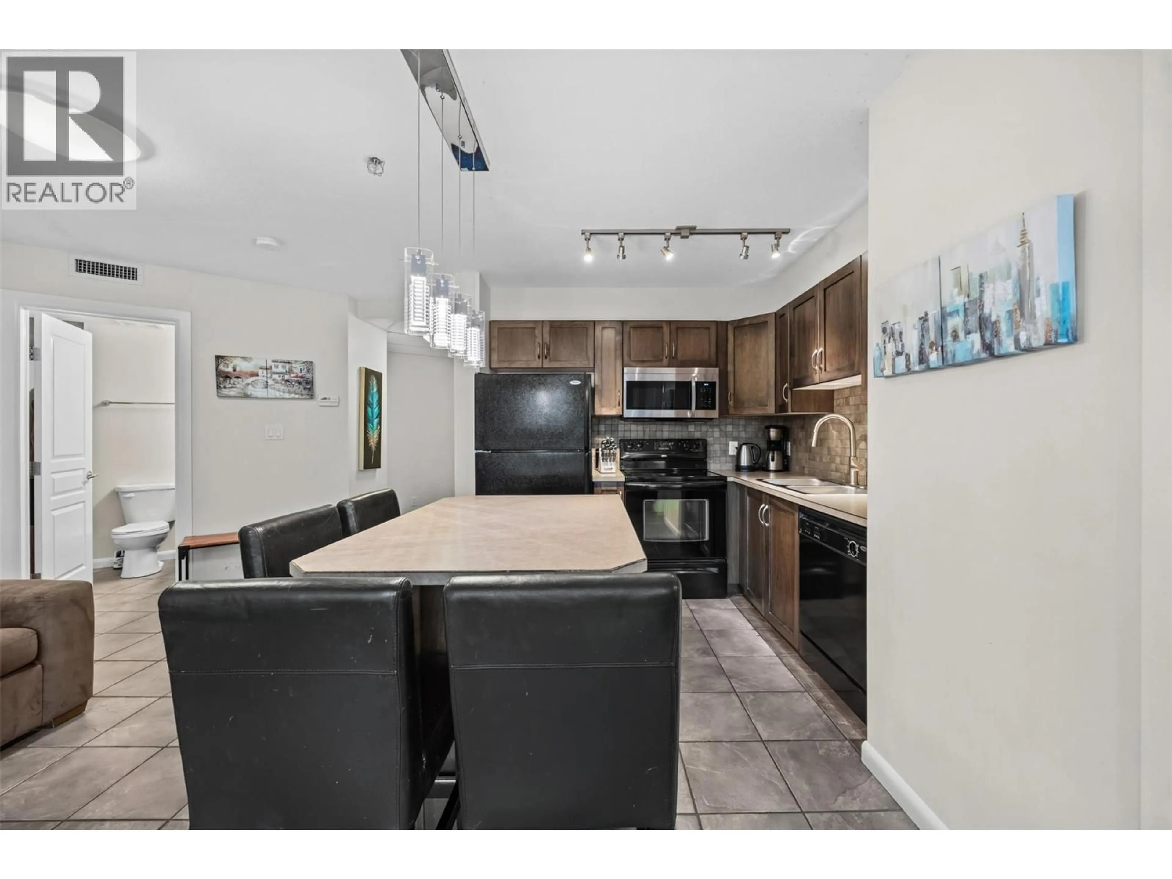 Open concept kitchen, ceramic/tile floor for 250 - 654 COOK ROAD, Kelowna British Columbia V1W3G7