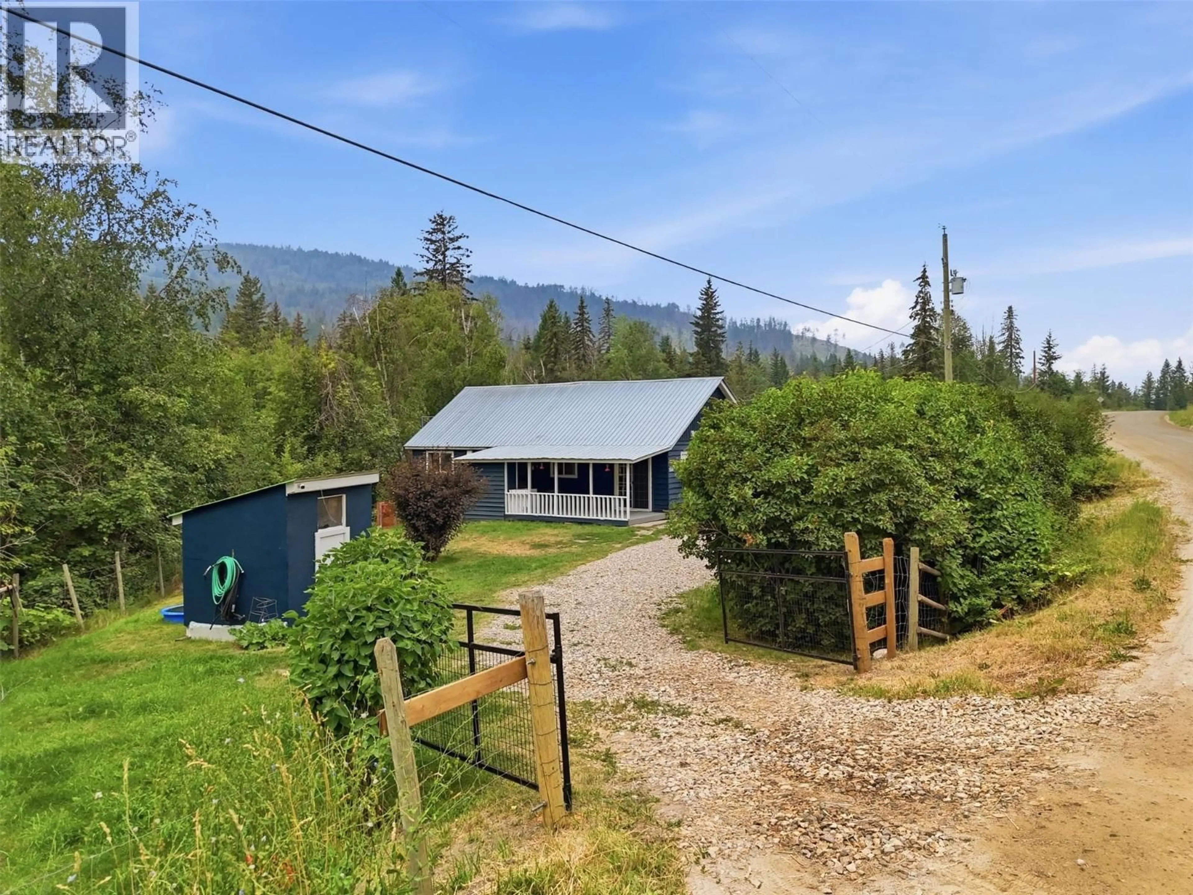 A pic from outside/outdoor area/front of a property/back of a property/a pic from drone, mountain view for 557 SQUILAX-TURTLE VALLEY ROAD, Chase British Columbia V0E1M1