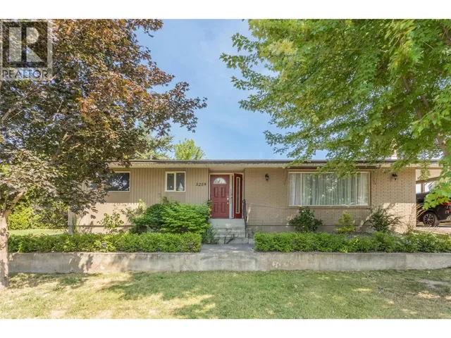 3259 ST AMAND ROAD, Kelowna 2
