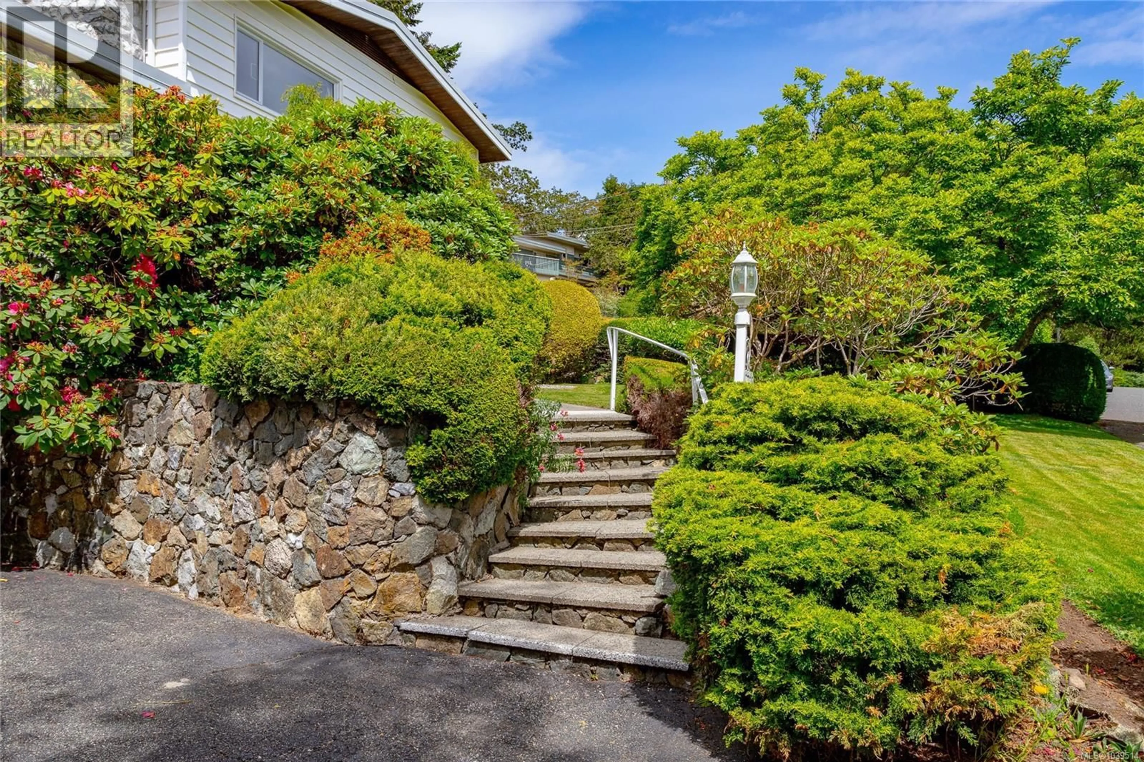 Unknown for 3508 PLYMOUTH ROAD, Oak Bay British Columbia V8P4X4