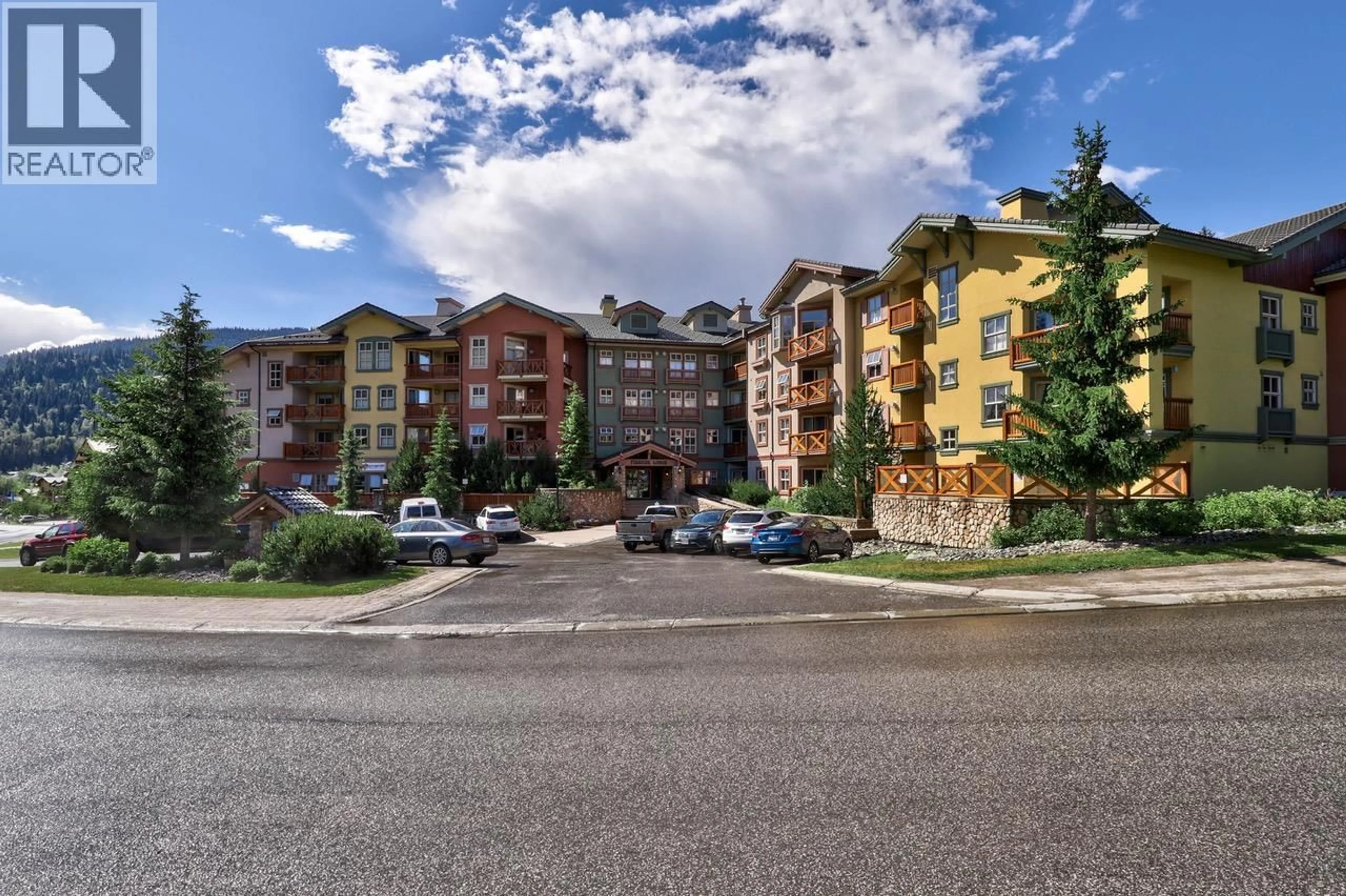 A pic from outside/outdoor area/front of a property/back of a property/a pic from drone, unknown for 423 - 3190 CREEKSIDE WAY, Sun Peaks British Columbia V0E5N0