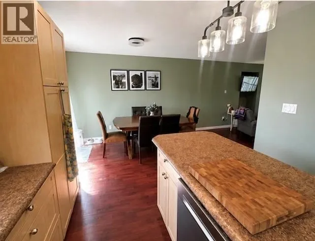 5213 40 ST NE STREET, Chetwynd 4