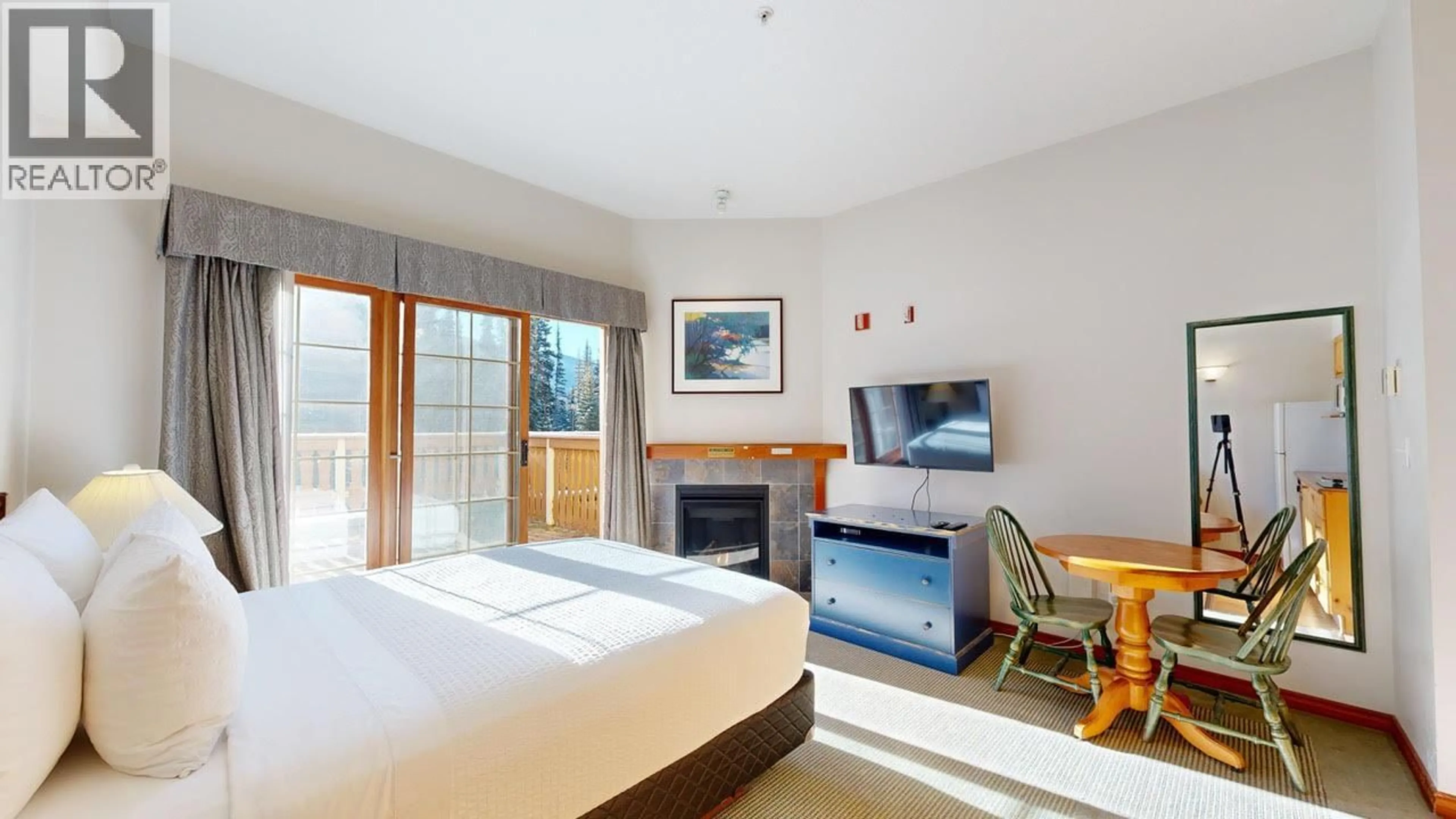 A pic of a room for 201 - 3170 CREEKSIDE WAY, Sun Peaks British Columbia V0E5N0