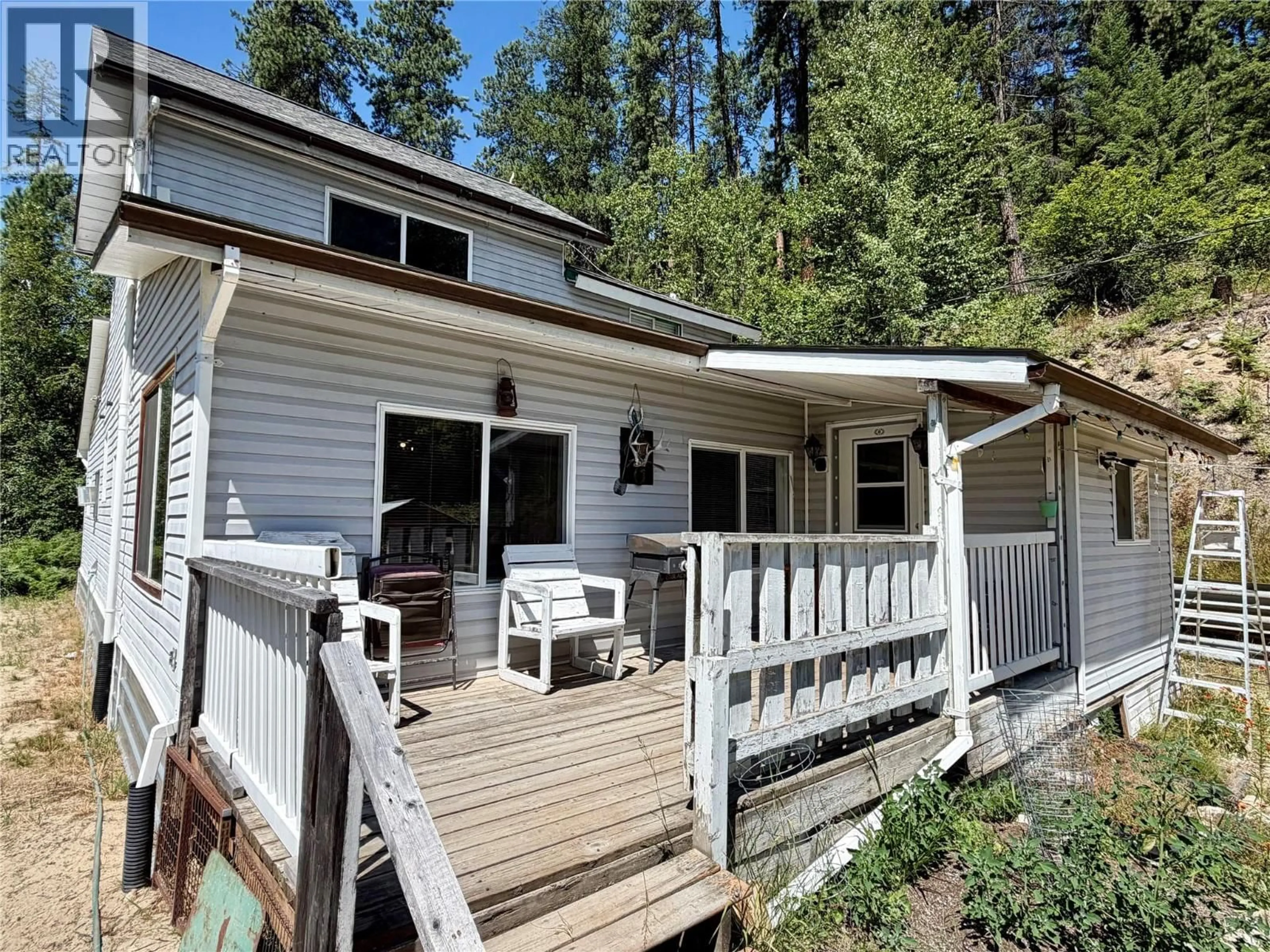 Patio, unknown for 175 GROHMAN CREEK ROAD, Nelson British Columbia V1L6T9