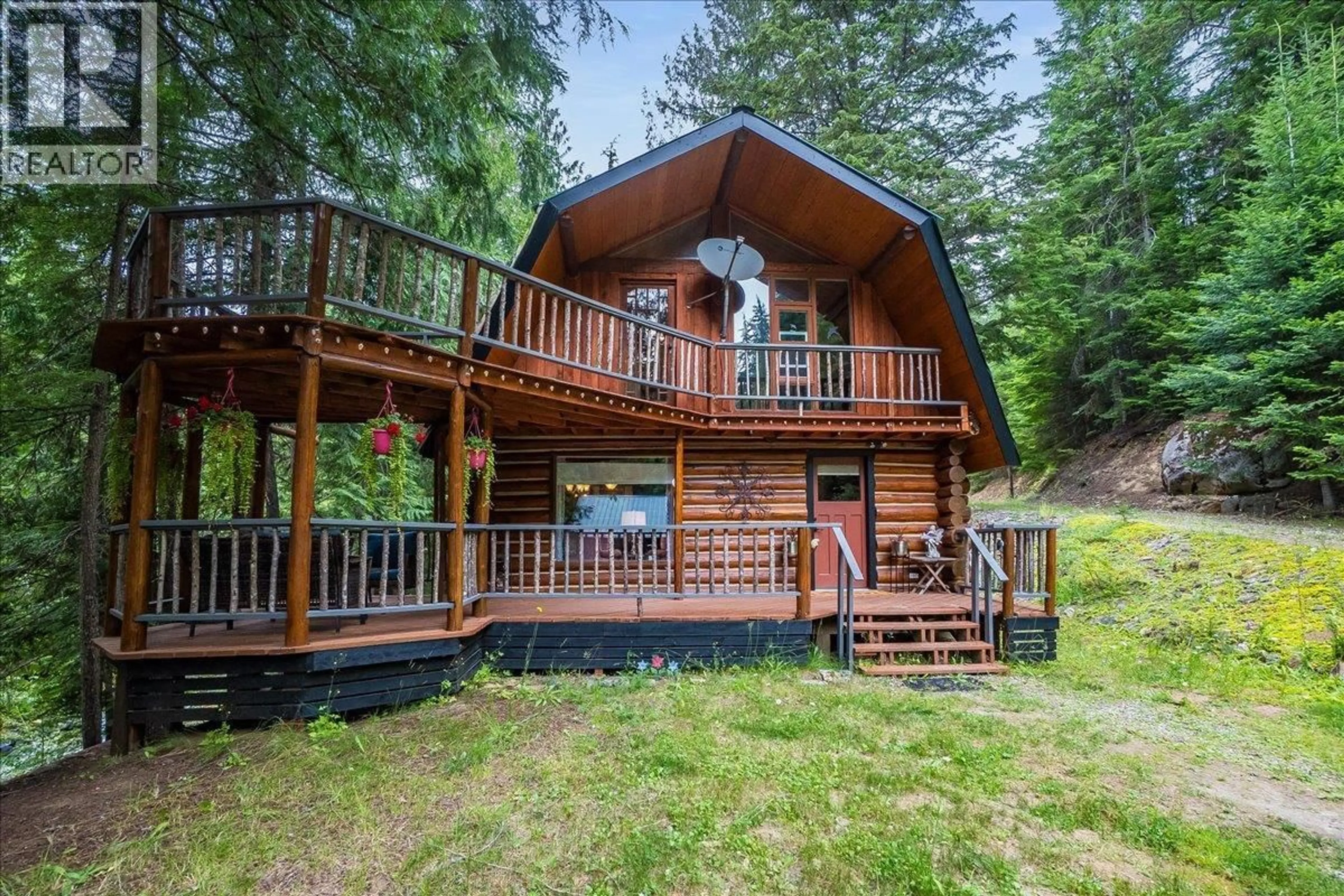 Patio, unknown for 550 2ND RELIEF ROAD, Salmo British Columbia V0G1Z0