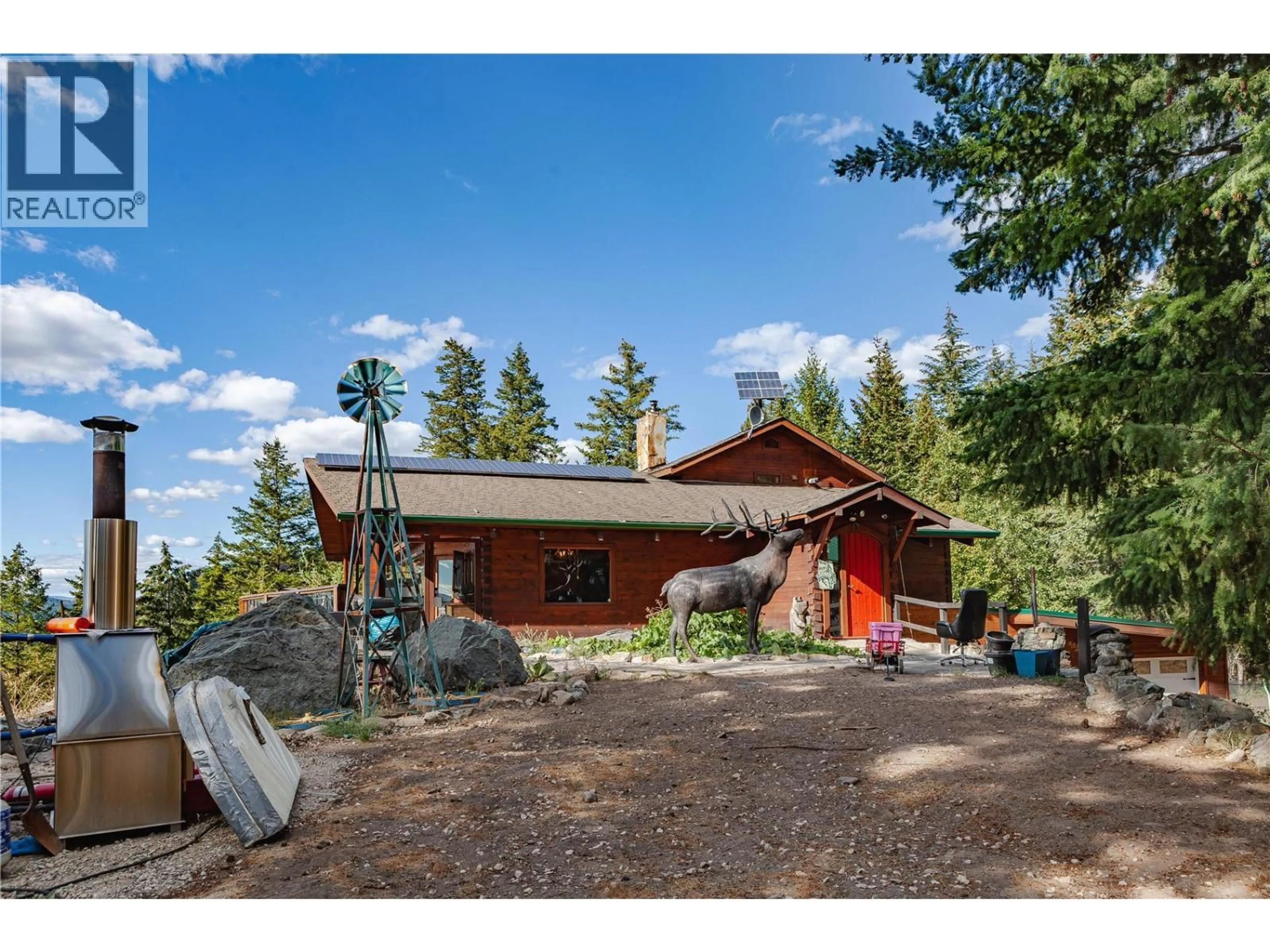 A pic from outside/outdoor area/front of a property/back of a property/a pic from drone, unknown for 5572 OYAMA LAKE ROAD, Oyama British Columbia V4V2C9
