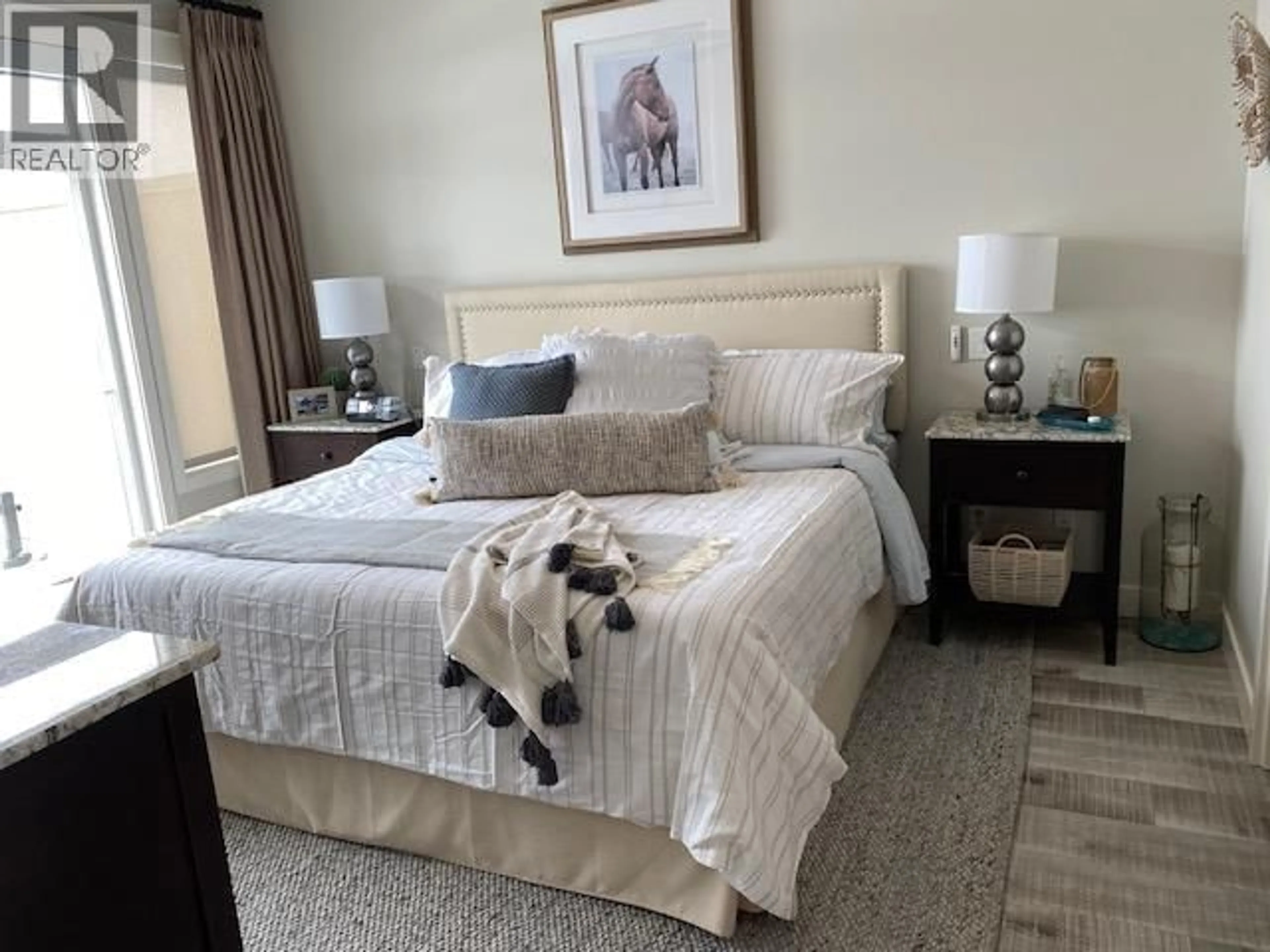 Bedroom with bed, unknown for 3 - 2000 VALLEYVIEW DRIVE, Osoyoos British Columbia V0H1V6