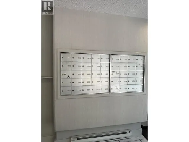 401 - 3221 CENTENNIAL DRIVE, Vernon 3