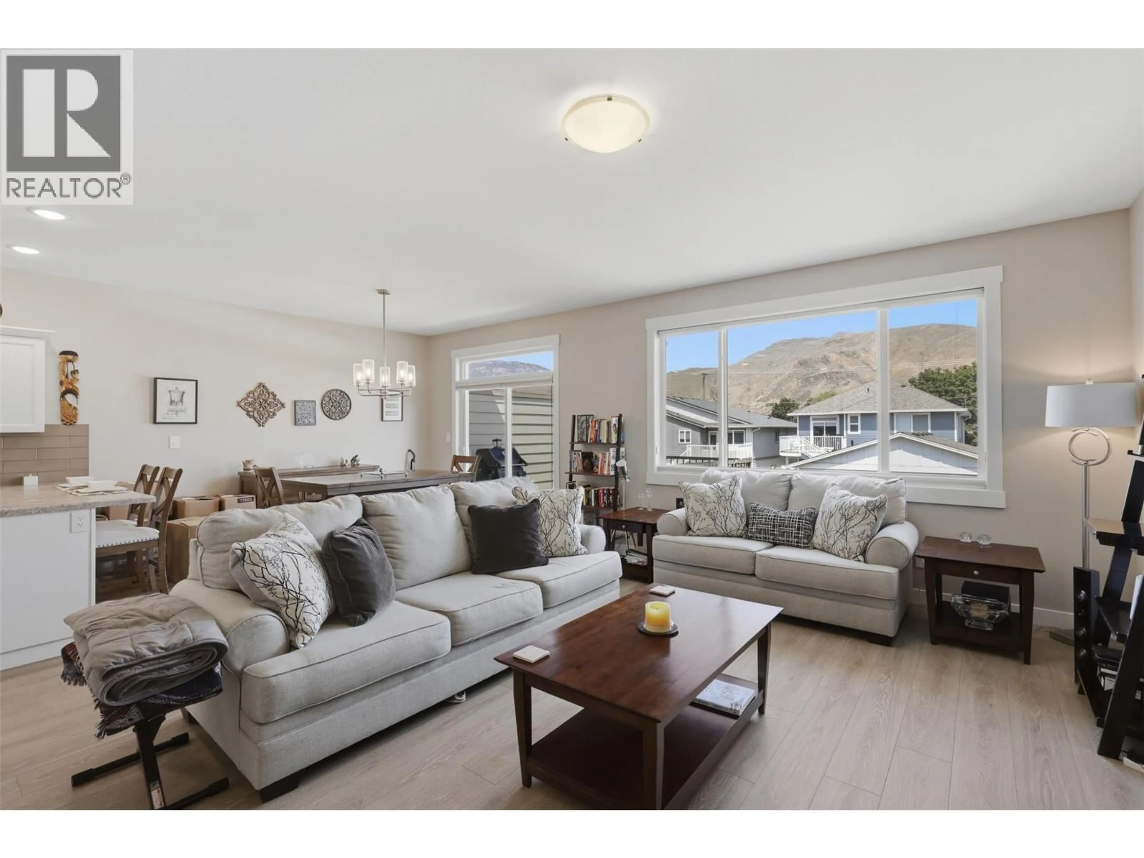 Living room with furniture, unknown for 2352 BOSSERT AVENUE, Kamloops British Columbia V2B4V6