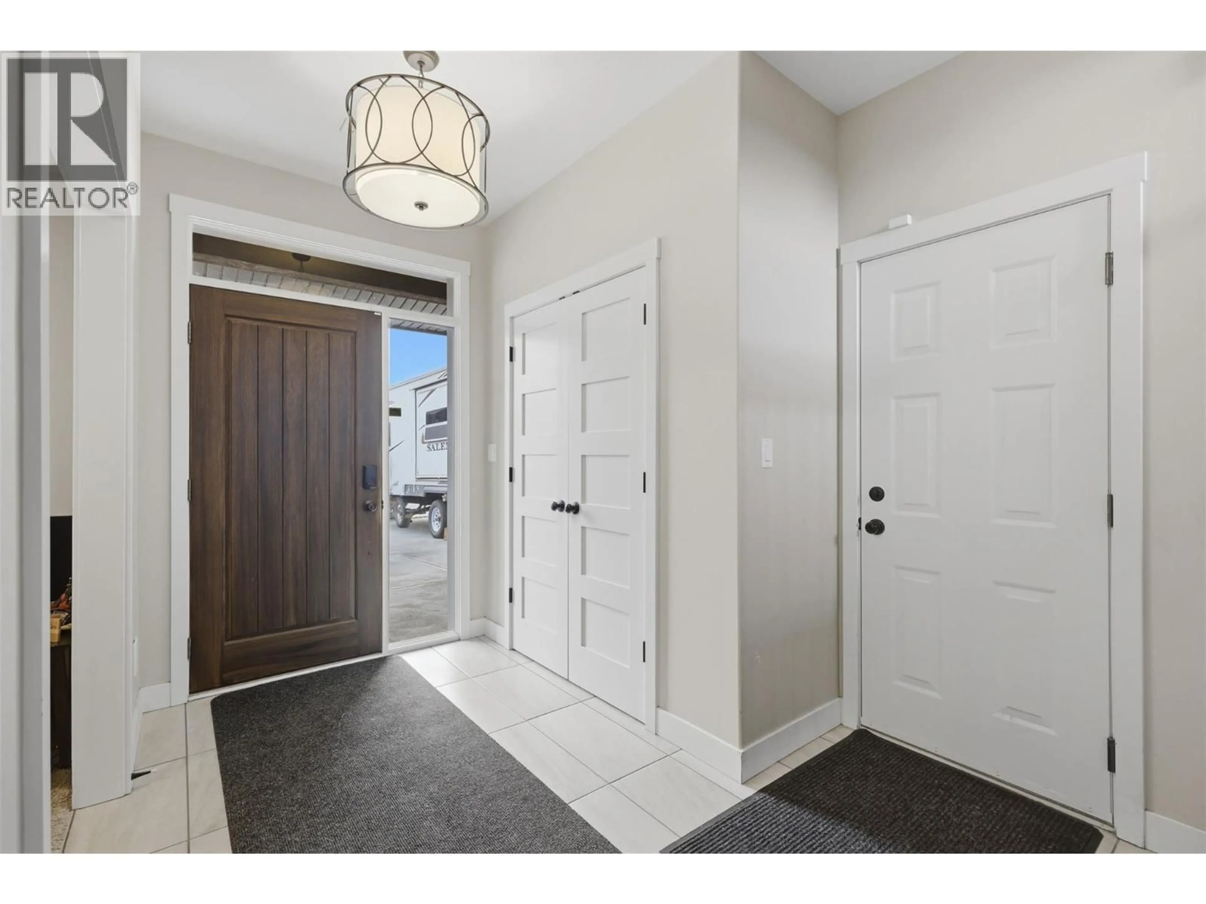 Indoor entryway for 8702 BADGER DRIVE, Kamloops British Columbia V2C0B2