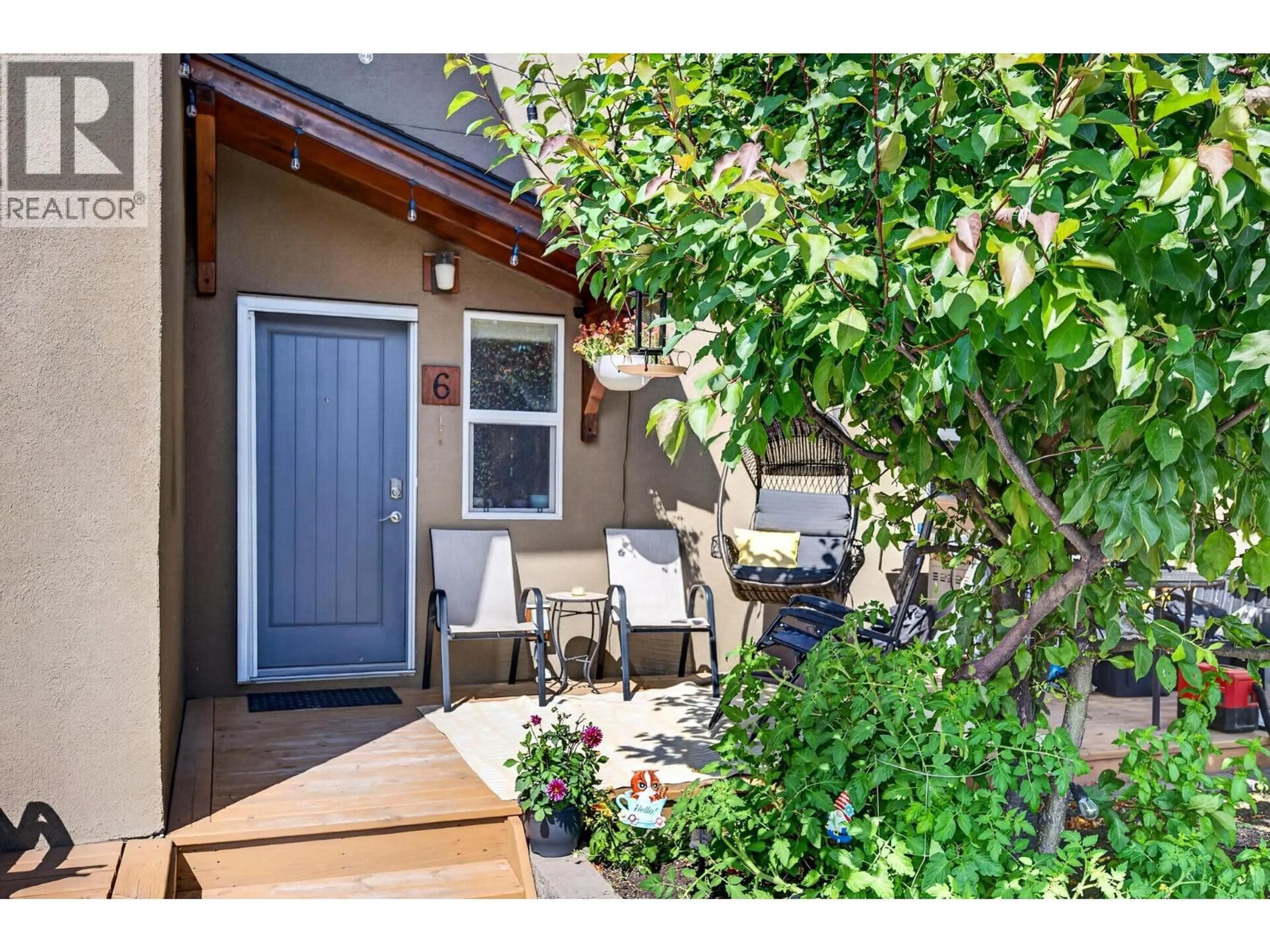 Patio, street for 6 - 1110 11TH STREET, Golden British Columbia V0A1H0