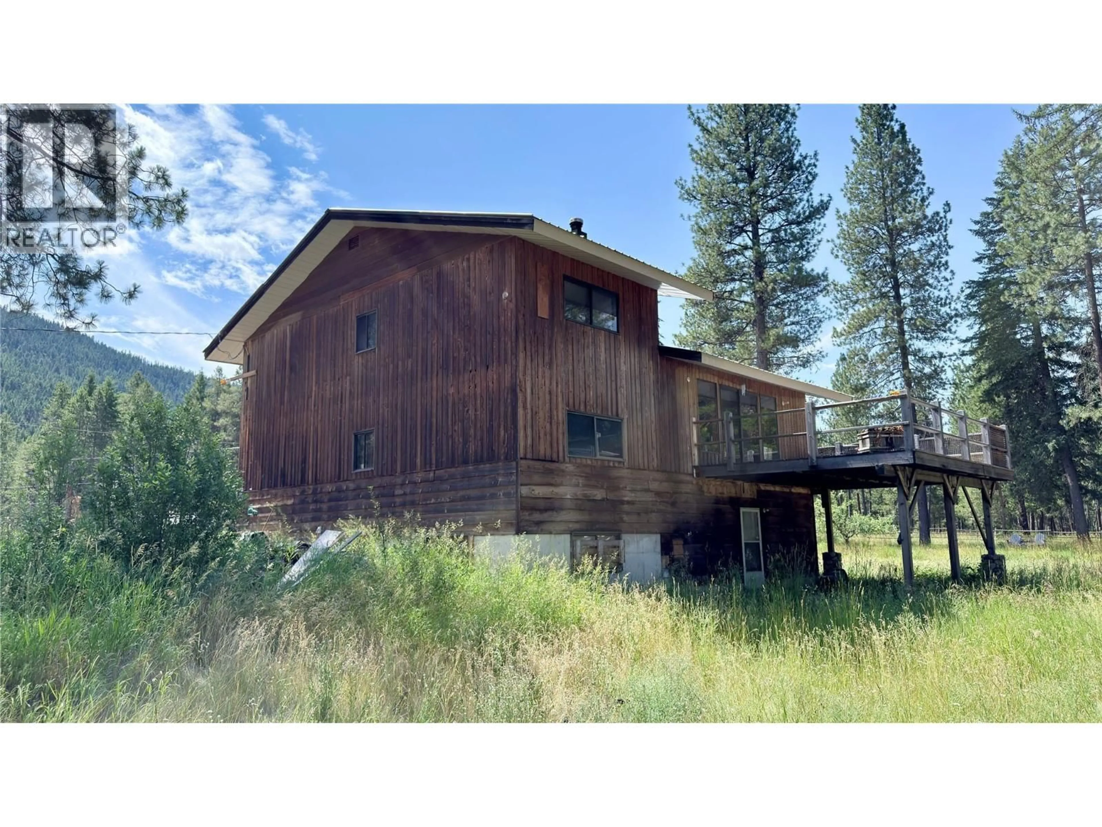 A pic from outside/outdoor area/front of a property/back of a property/a pic from drone, unknown for 29 HAGGEN ROAD, Beaverdell British Columbia V0H1A0