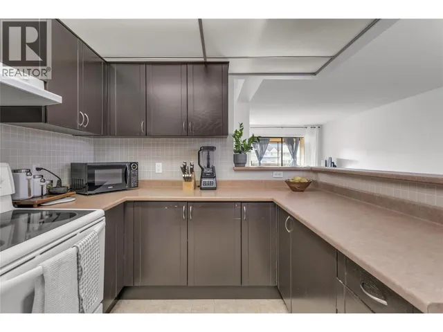 308 - 1075 BERNARD AVENUE, Kelowna 5