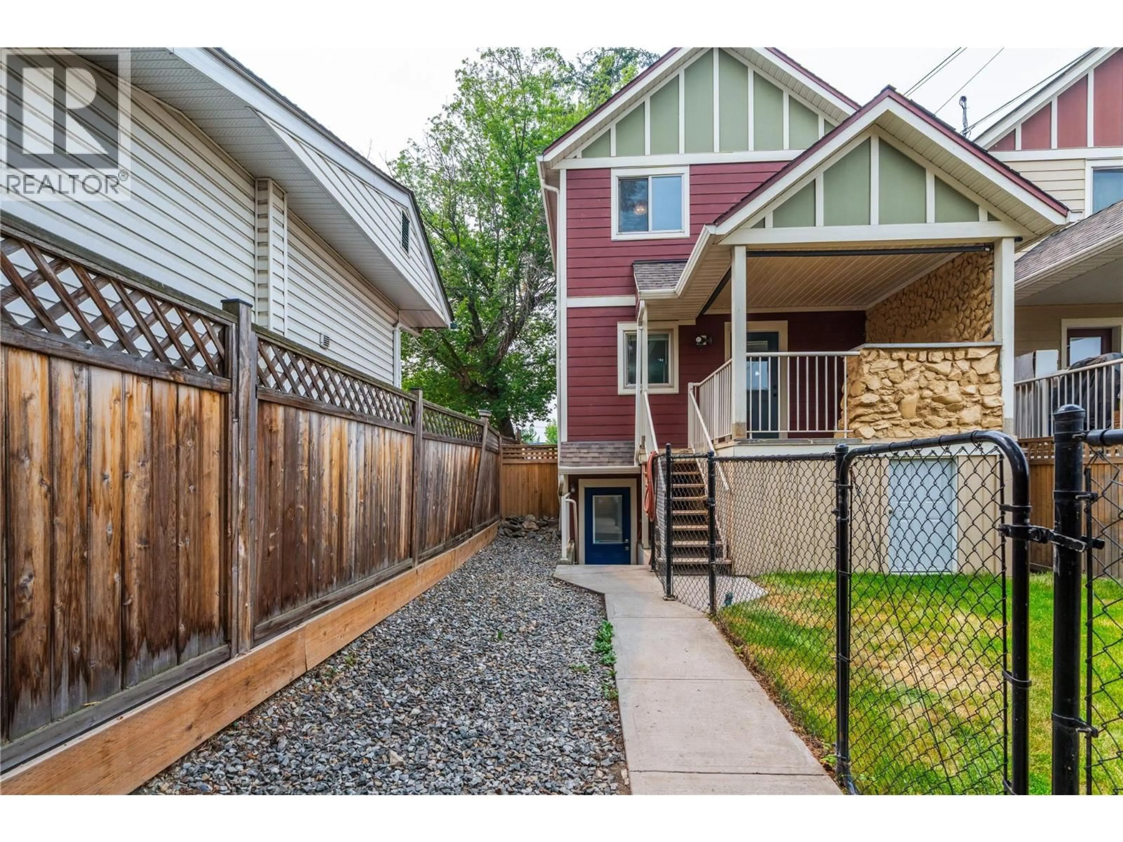 Home with vinyl exterior material, street for 1705 33 STREET, Vernon British Columbia V1T5P9