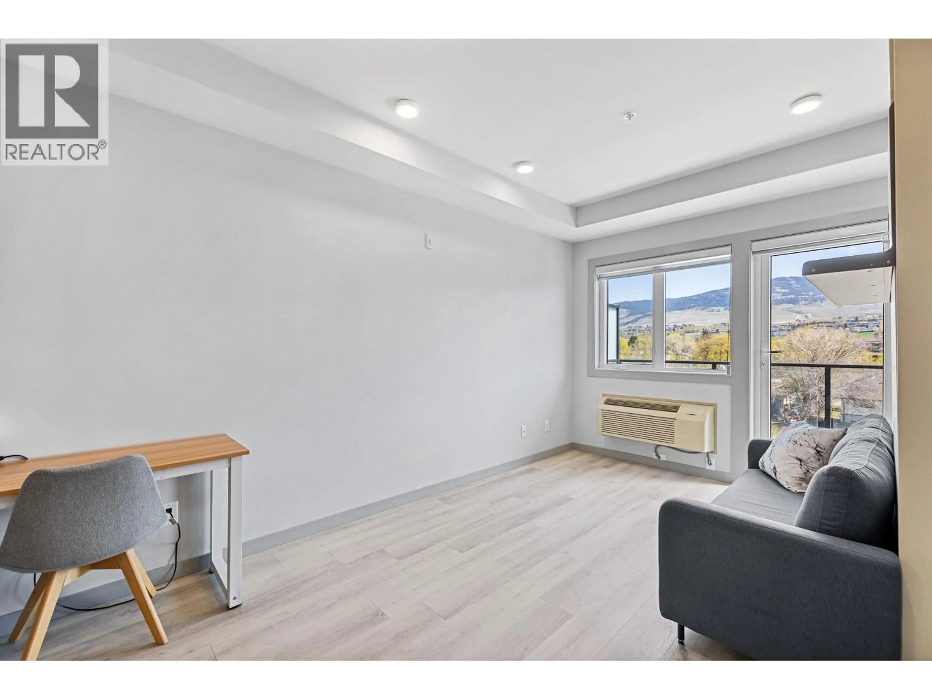 A pic of a room for 320 - 345 DOUGALL ROAD NORTH, Kelowna British Columbia V1X0A8