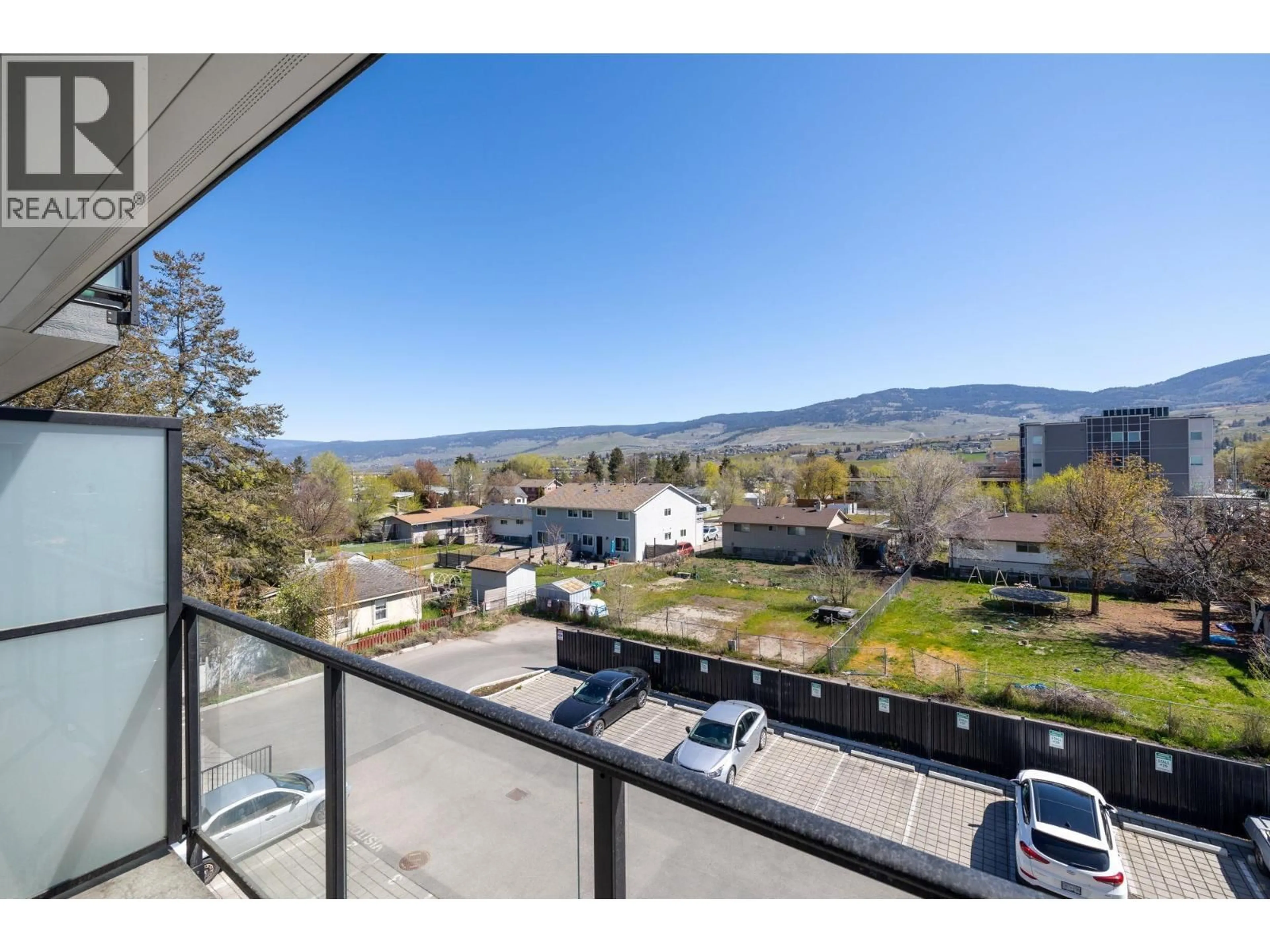 A pic from outside/outdoor area/front of a property/back of a property/a pic from drone, mountain view for 320 - 345 DOUGALL ROAD NORTH, Kelowna British Columbia V1X0A8