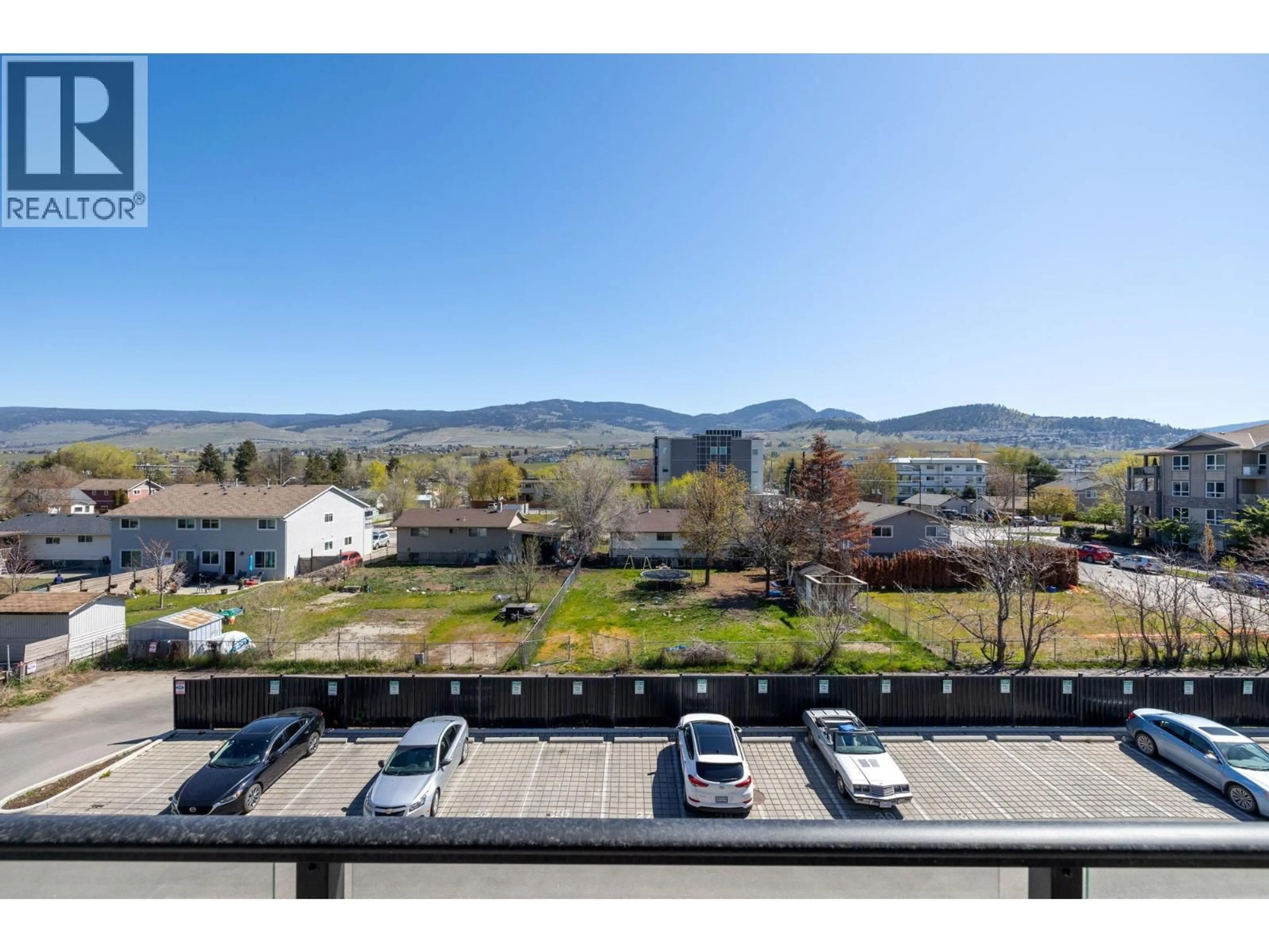 A pic from outside/outdoor area/front of a property/back of a property/a pic from drone, mountain view for 320 - 345 DOUGALL ROAD NORTH, Kelowna British Columbia V1X0A8